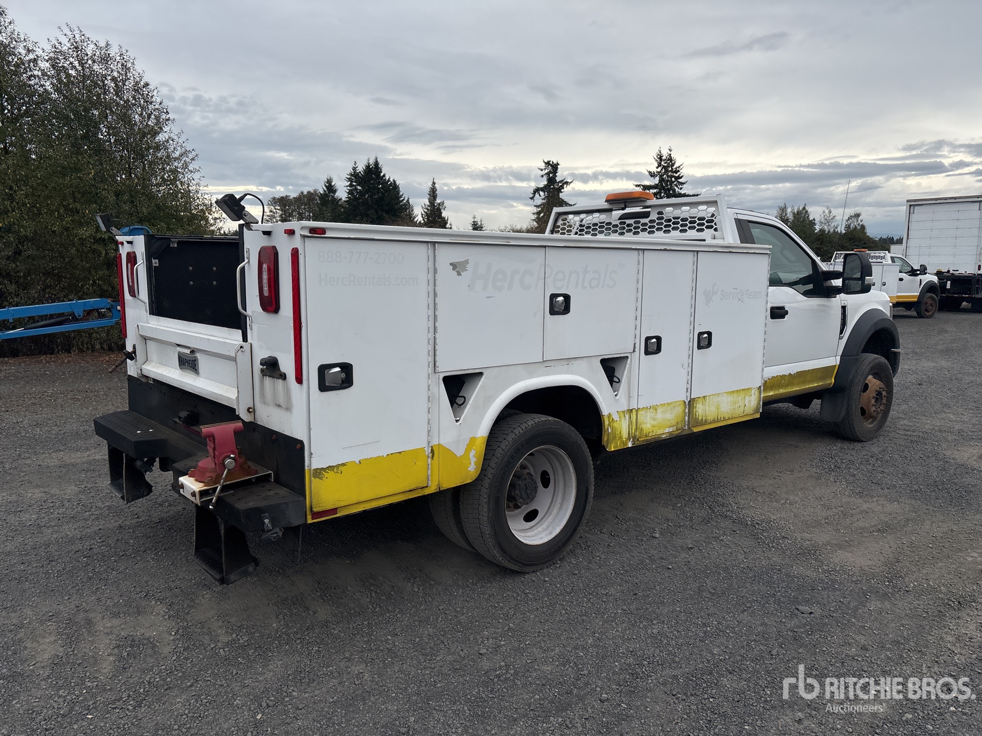 General Appearance with Picture, Right Rear Corner