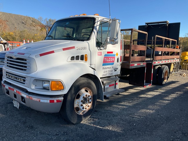 2006 Sterling M6500 4x2 Attenuator Truck