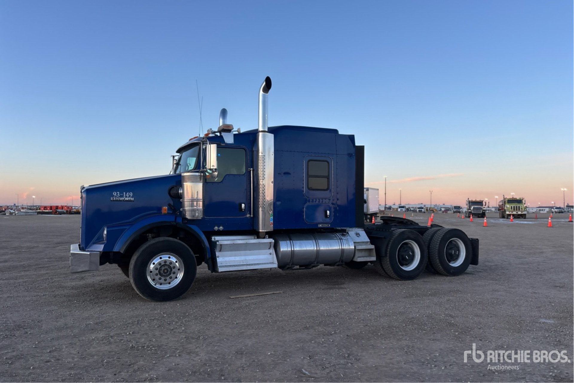 General Appearance with Picture, Left Front Corner