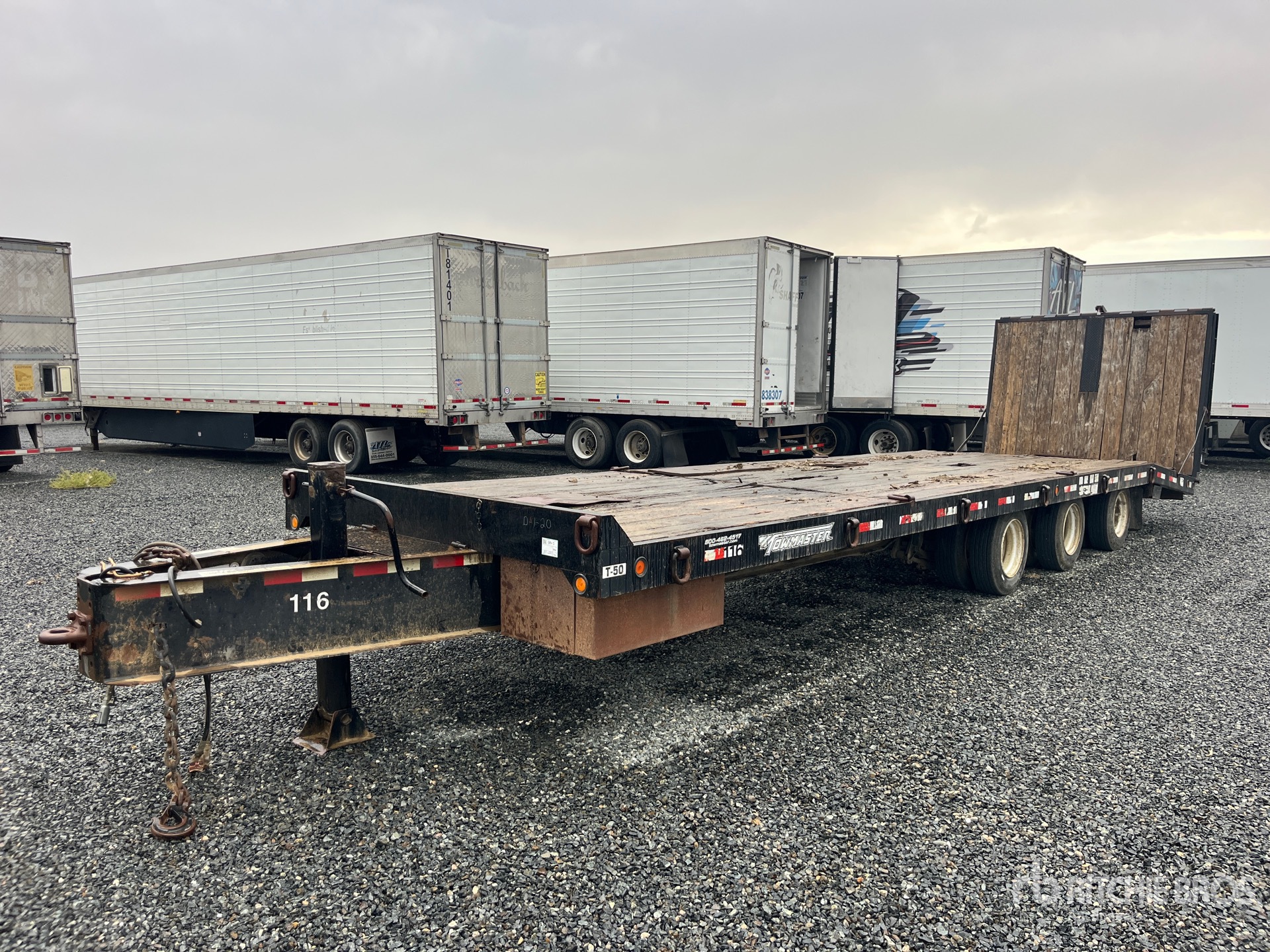 General Appearance with Bild, Ecke vorne links