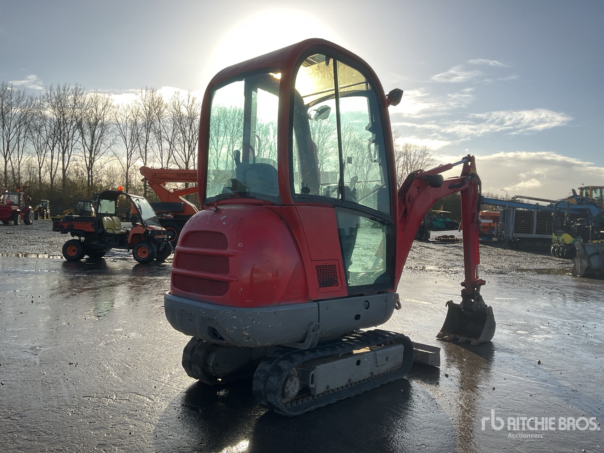 General Appearance with Picture, Right Rear Corner