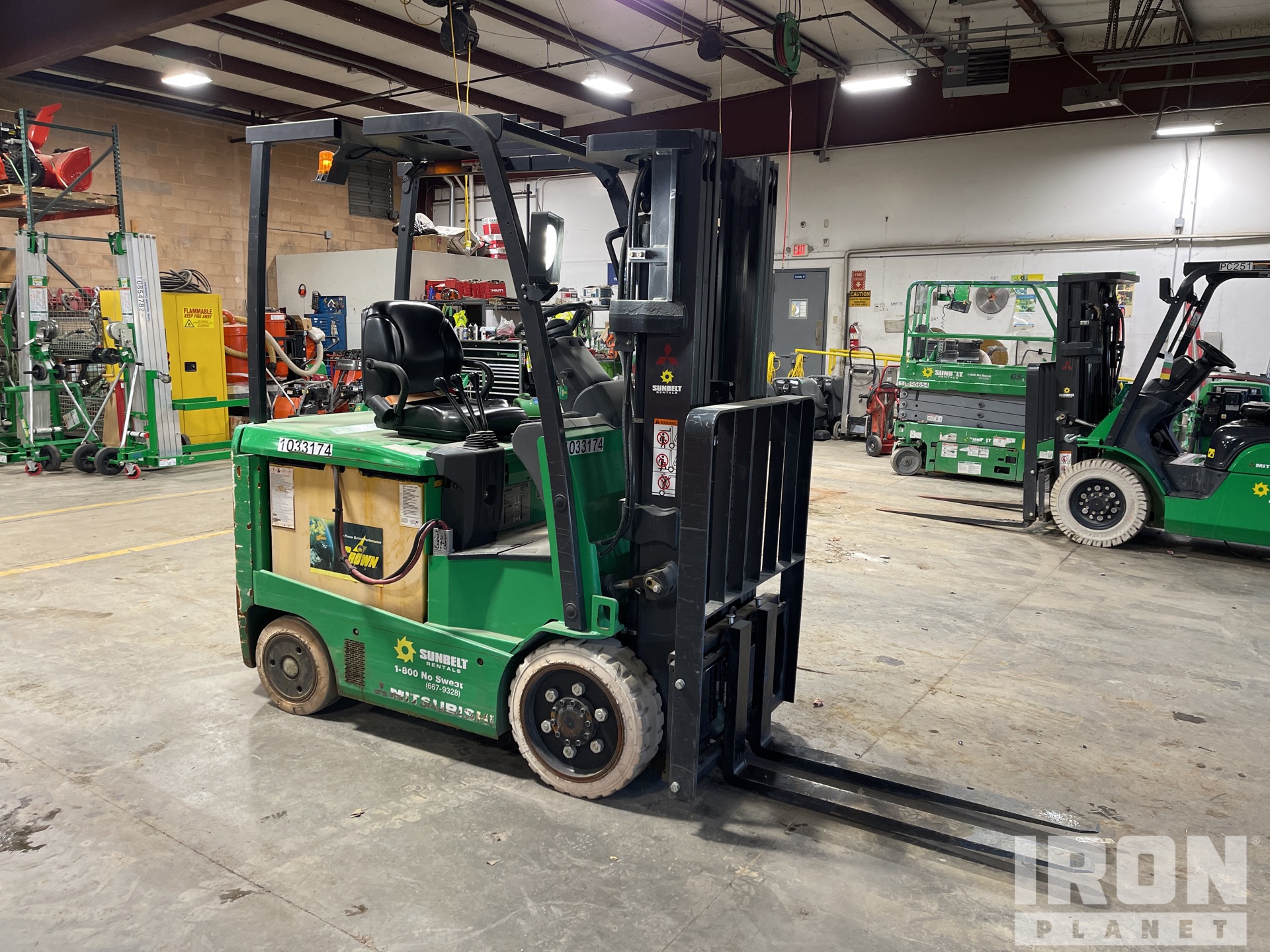 General Appearance with Foto, angolo anteriore destro