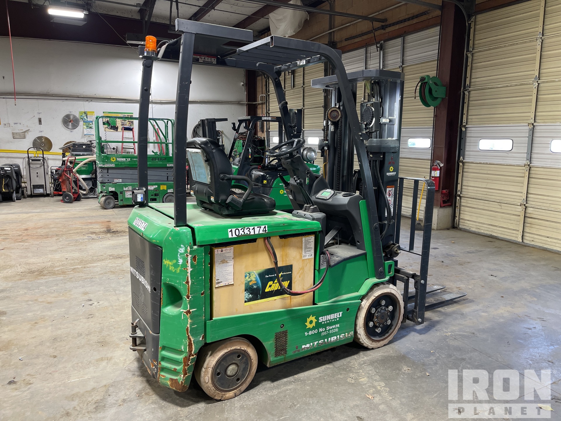 General Appearance with Foto, angolo anteriore sinistro