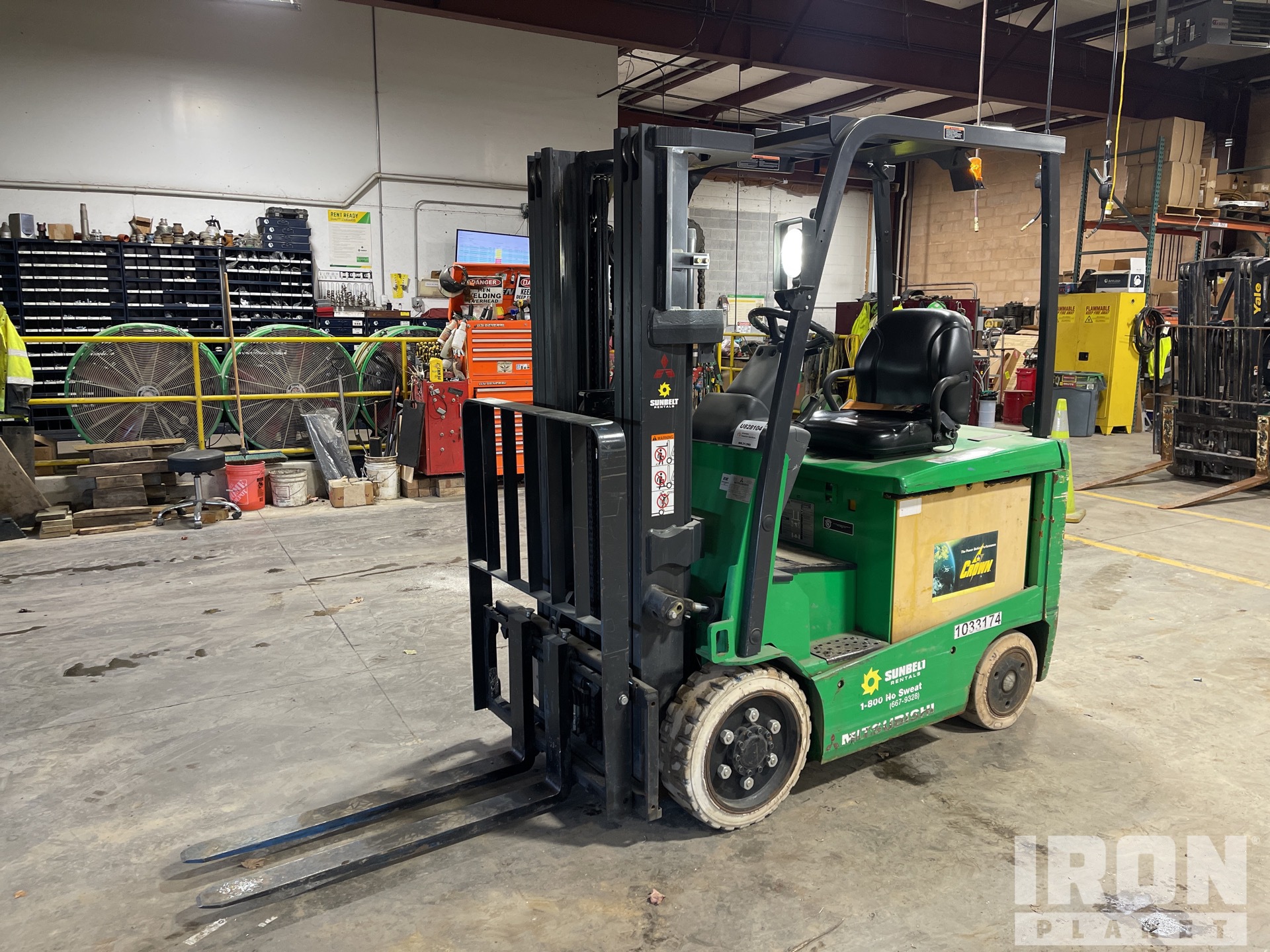 General Appearance with Foto, angolo anteriore sinistro