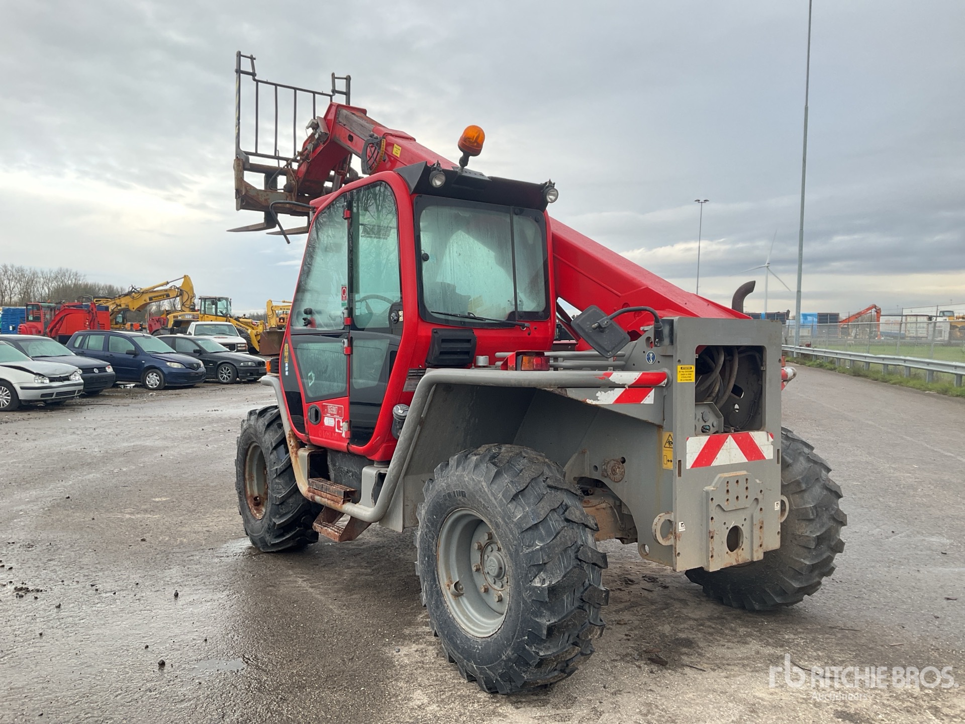 General Appearance with Bild, Ecke hinten links