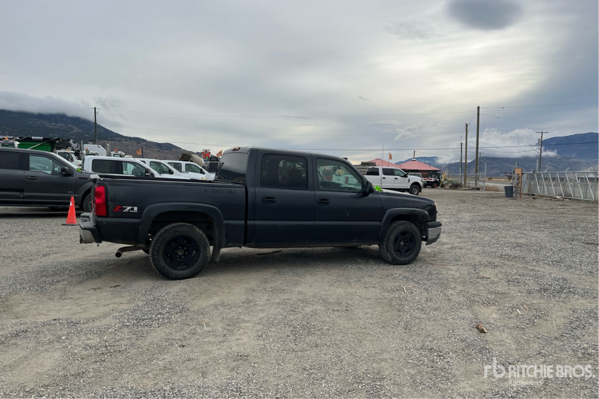 General Appearance with Bild, Ecke hinten rechts