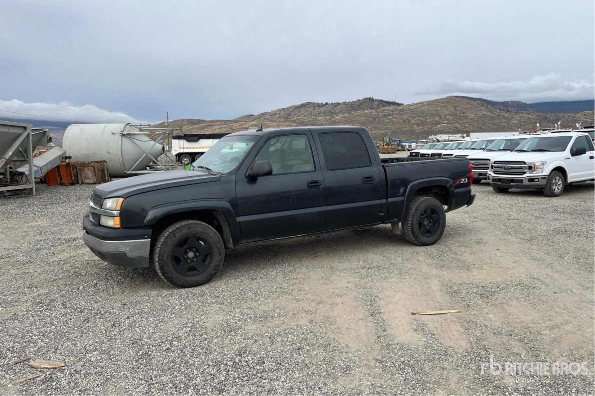 General Appearance with Bild, Ecke vorne links