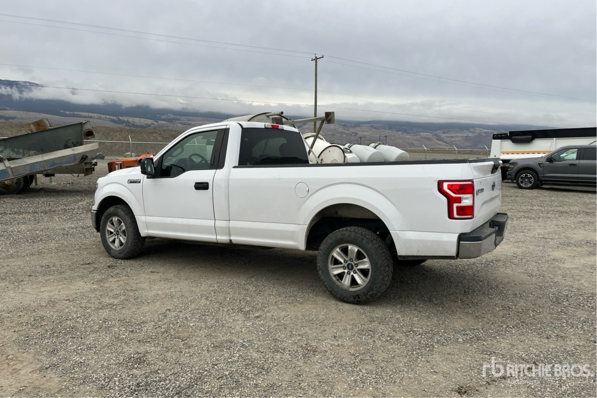 Aspect général with Image, coin arrière gauche