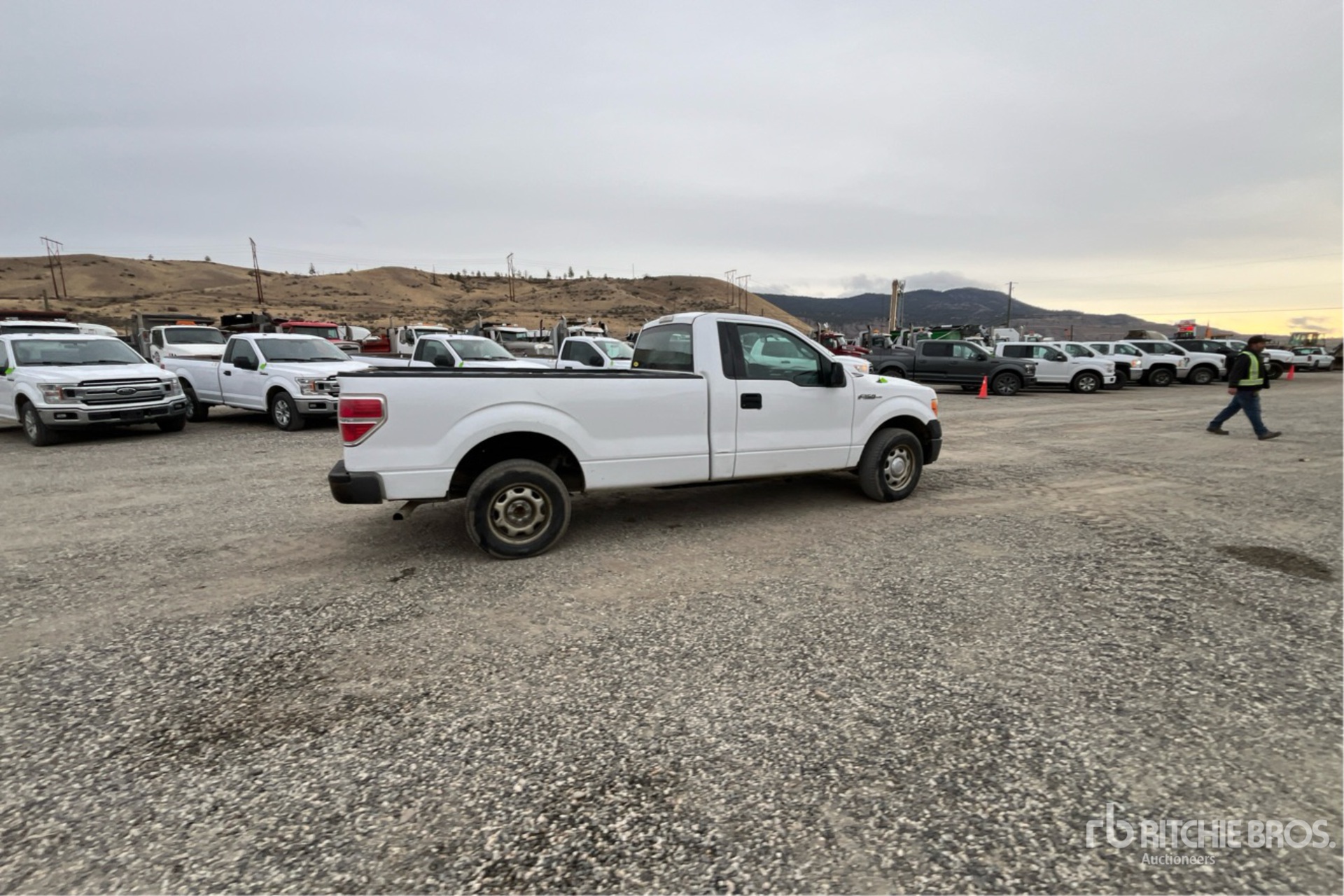 Aspect général with Image, coin arrière droit