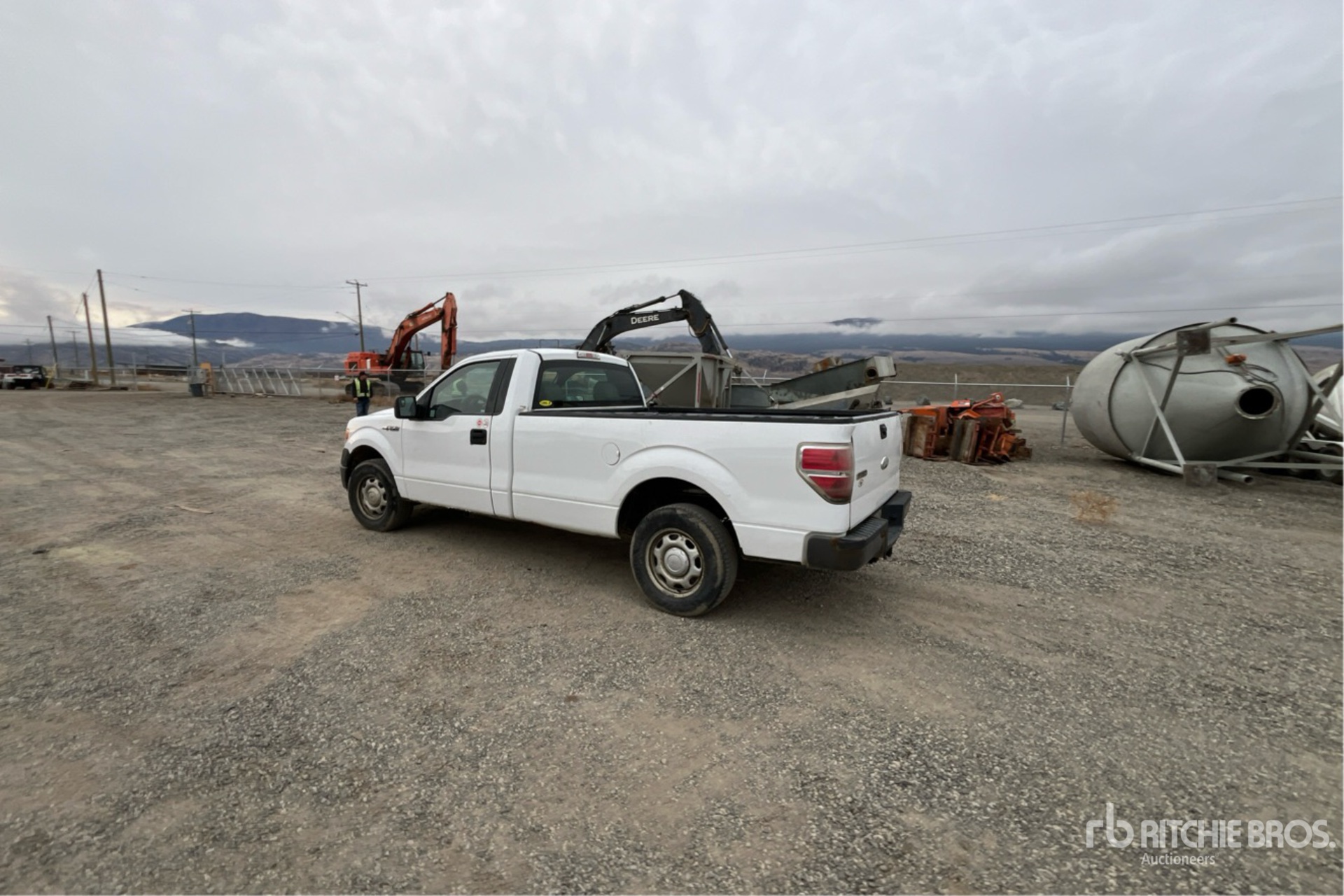 Aspect général with Image, coin arrière gauche