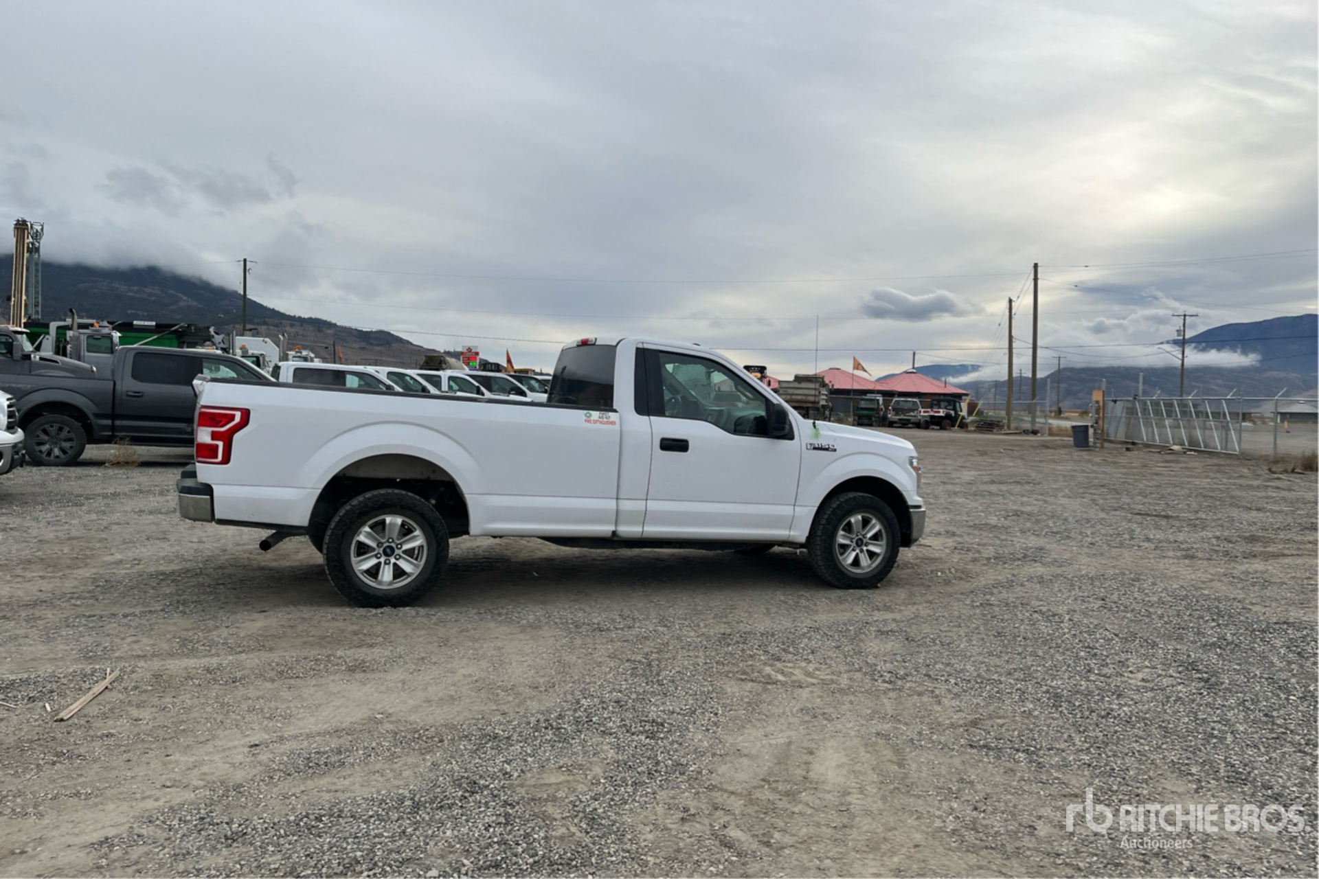 General Appearance with Bild, Ecke hinten rechts