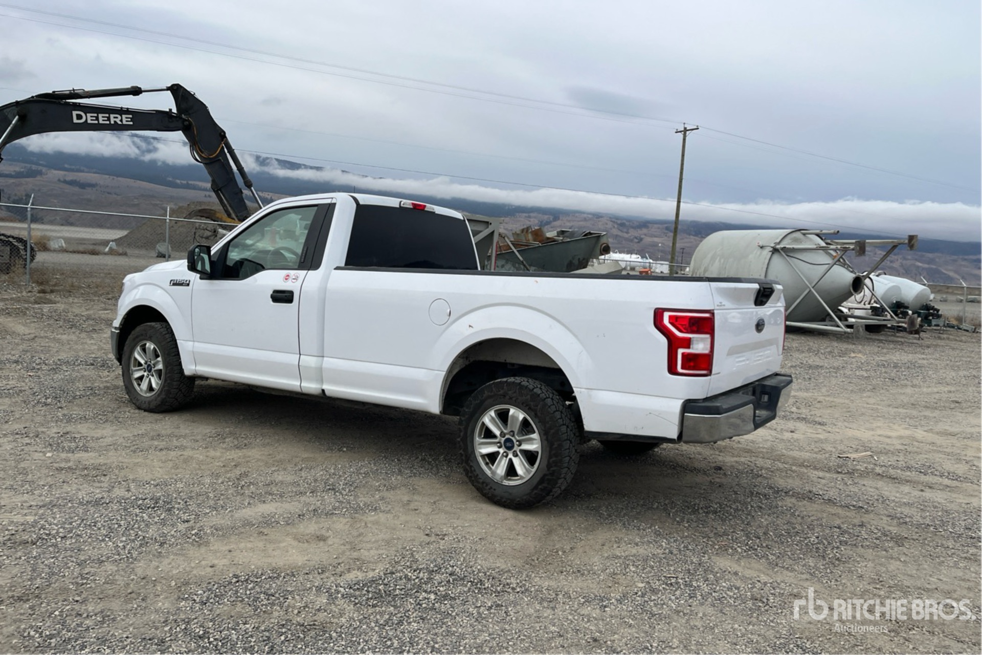 General Appearance with Bild, Ecke hinten links