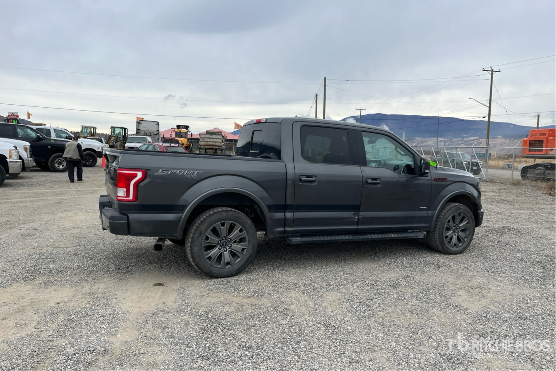 Aspect général with Image, coin arrière droit