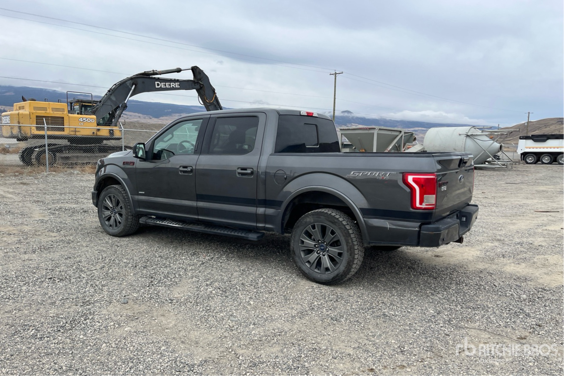 Aspect général with Image, coin arrière gauche