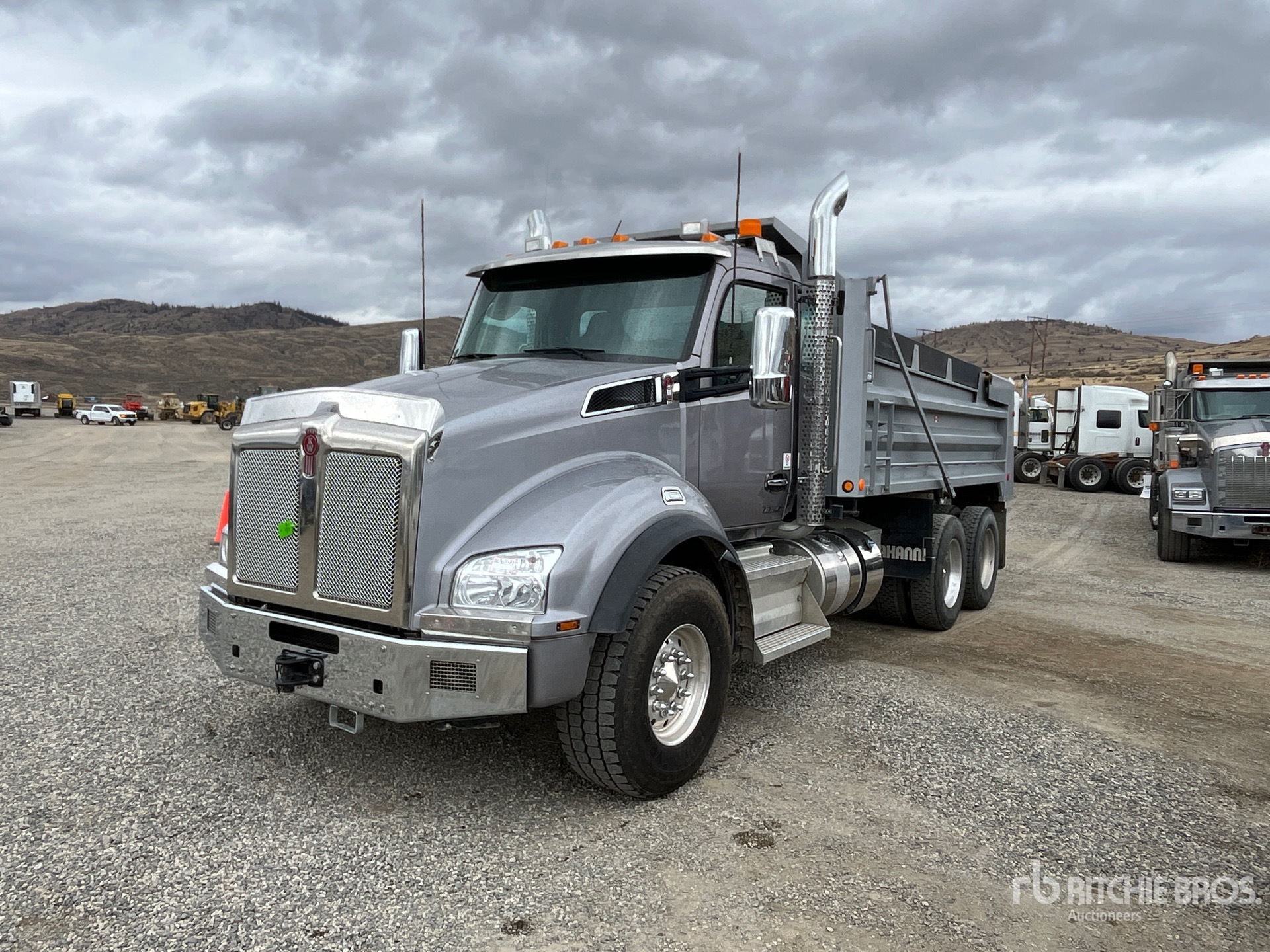 General Appearance with Featured Photo