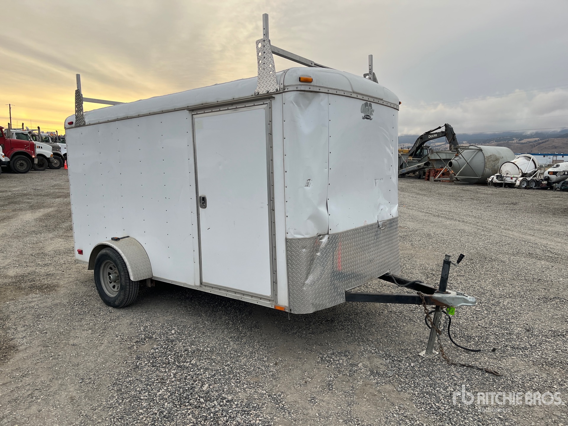 Aspect général with Image, coin avant droit