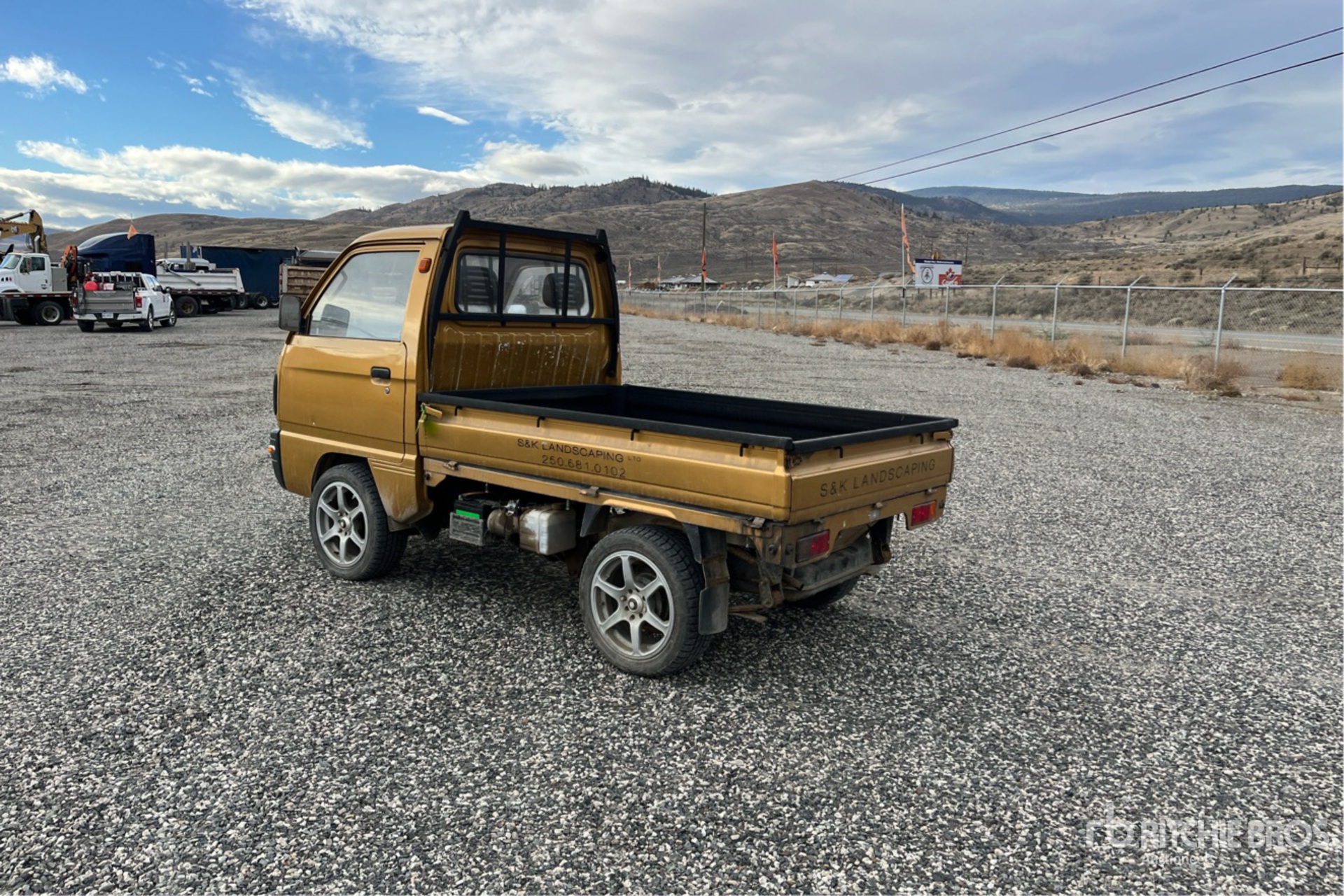 General Appearance with Picture, Left Rear Corner