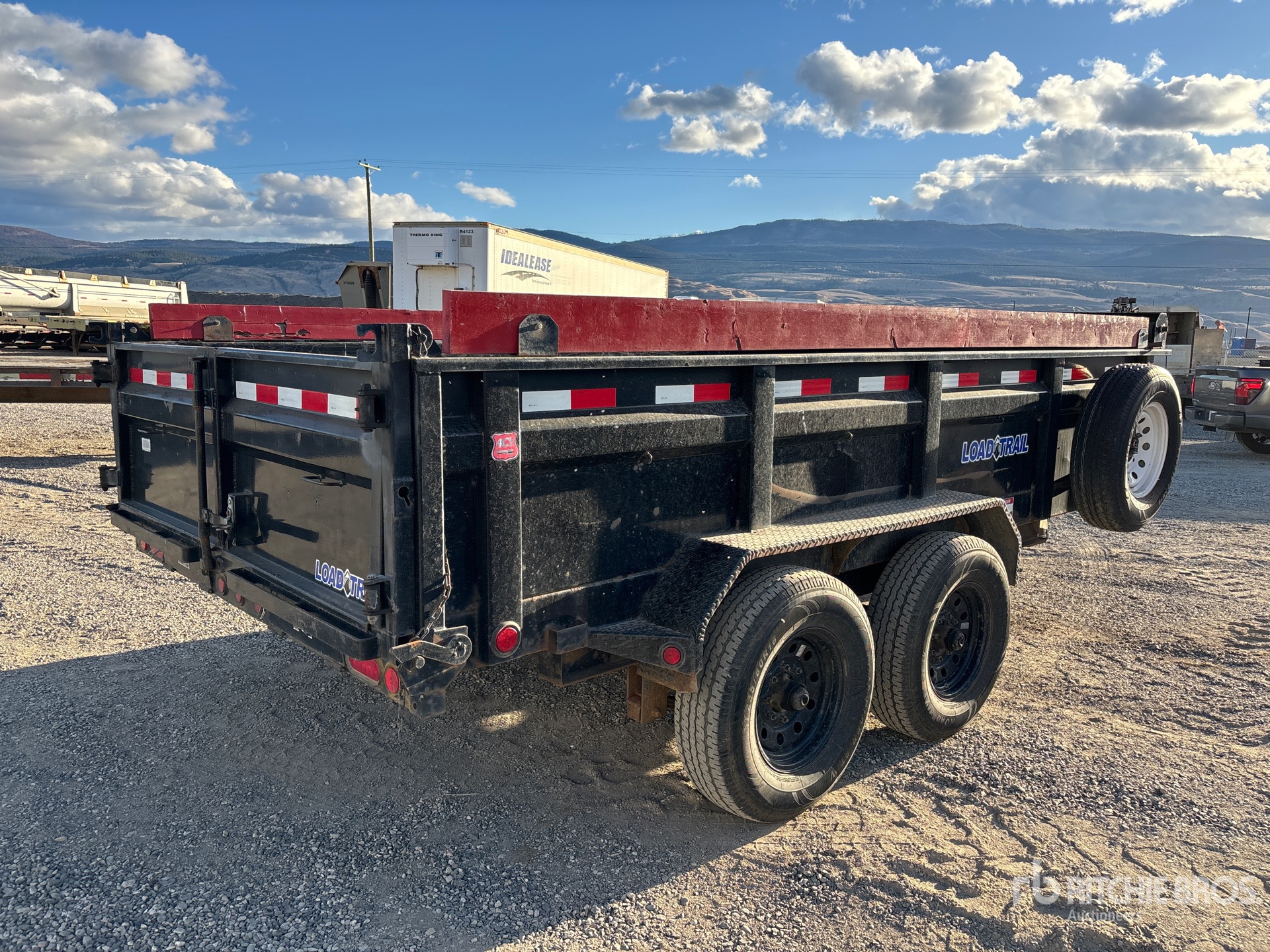 Aspect général with Image, coin arrière droit