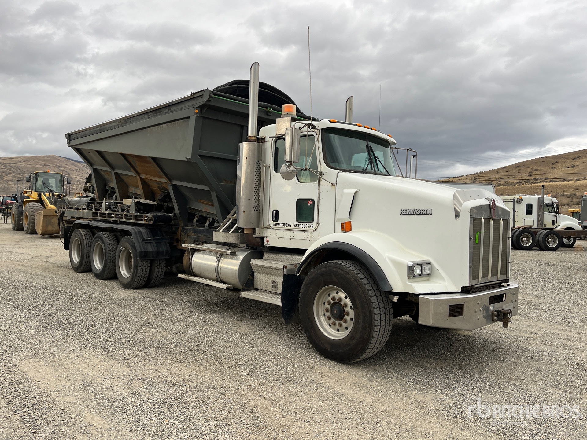 Aspect général with Image, coin avant droit