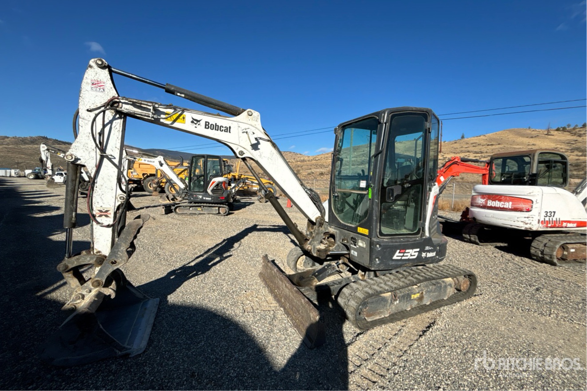 General Appearance with Picture, Left Front Corner