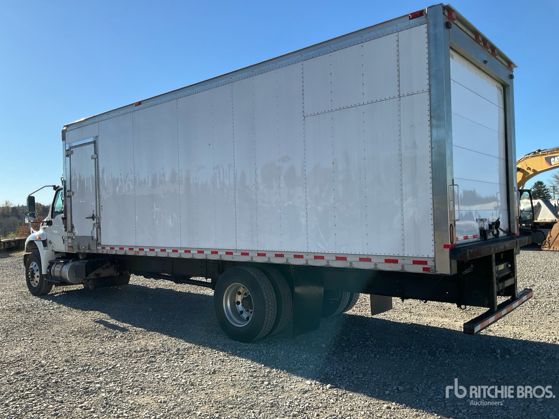 General Appearance with Bild, Ecke hinten links