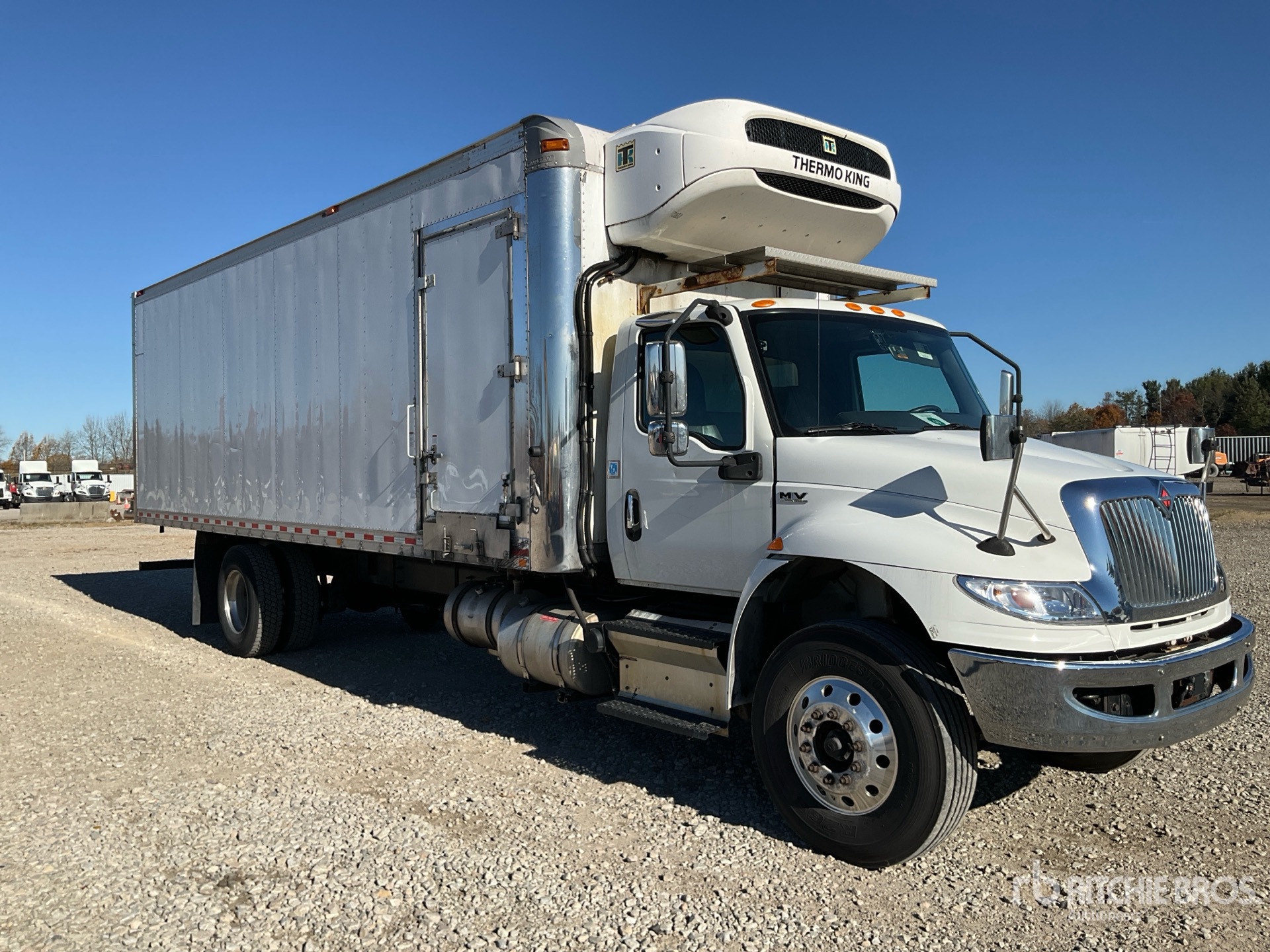 General Appearance with Bild, Ecke vorne rechts