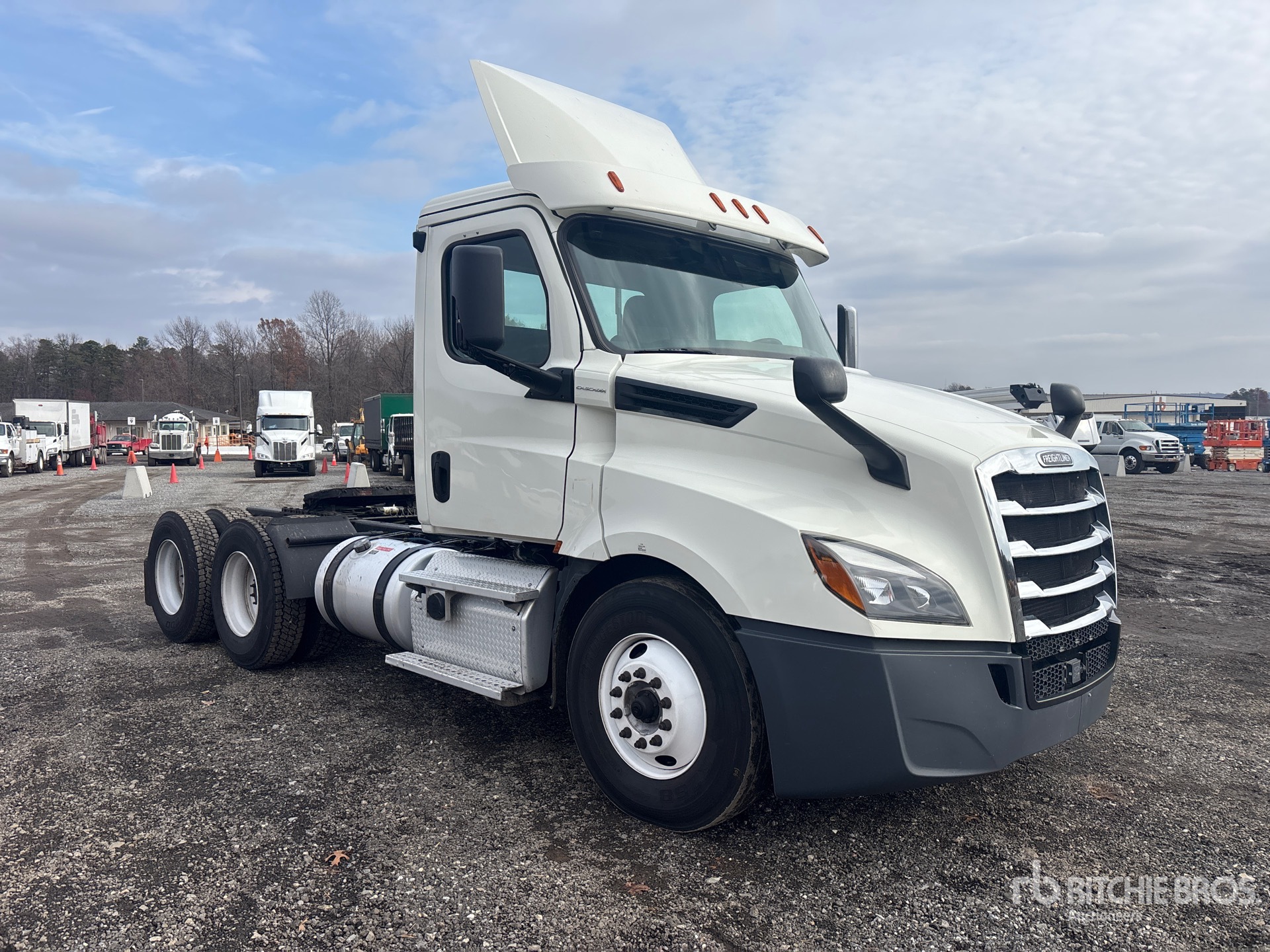 General Appearance with Image, coin avant droit