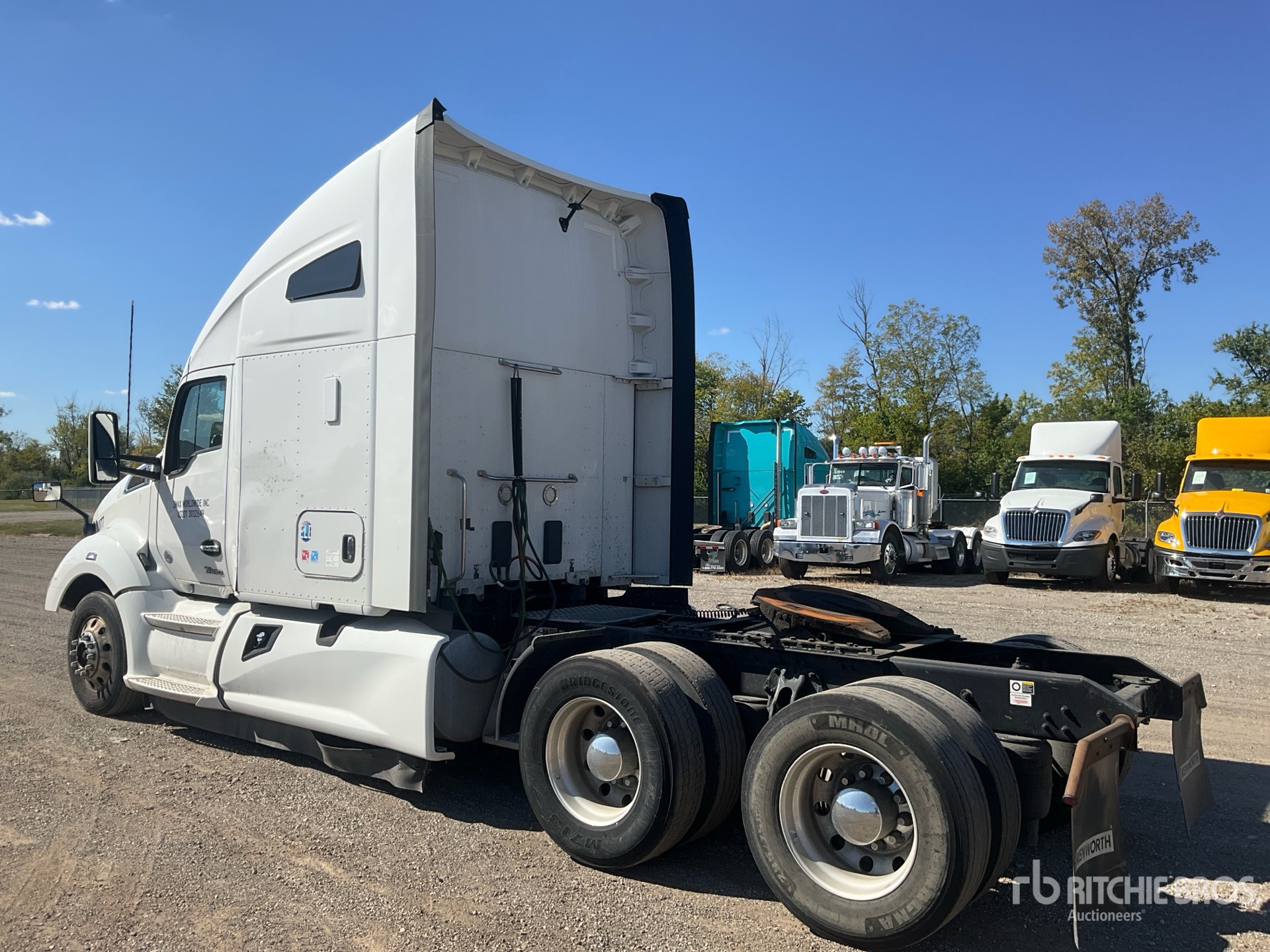 General Appearance with Picture, Left Rear Corner