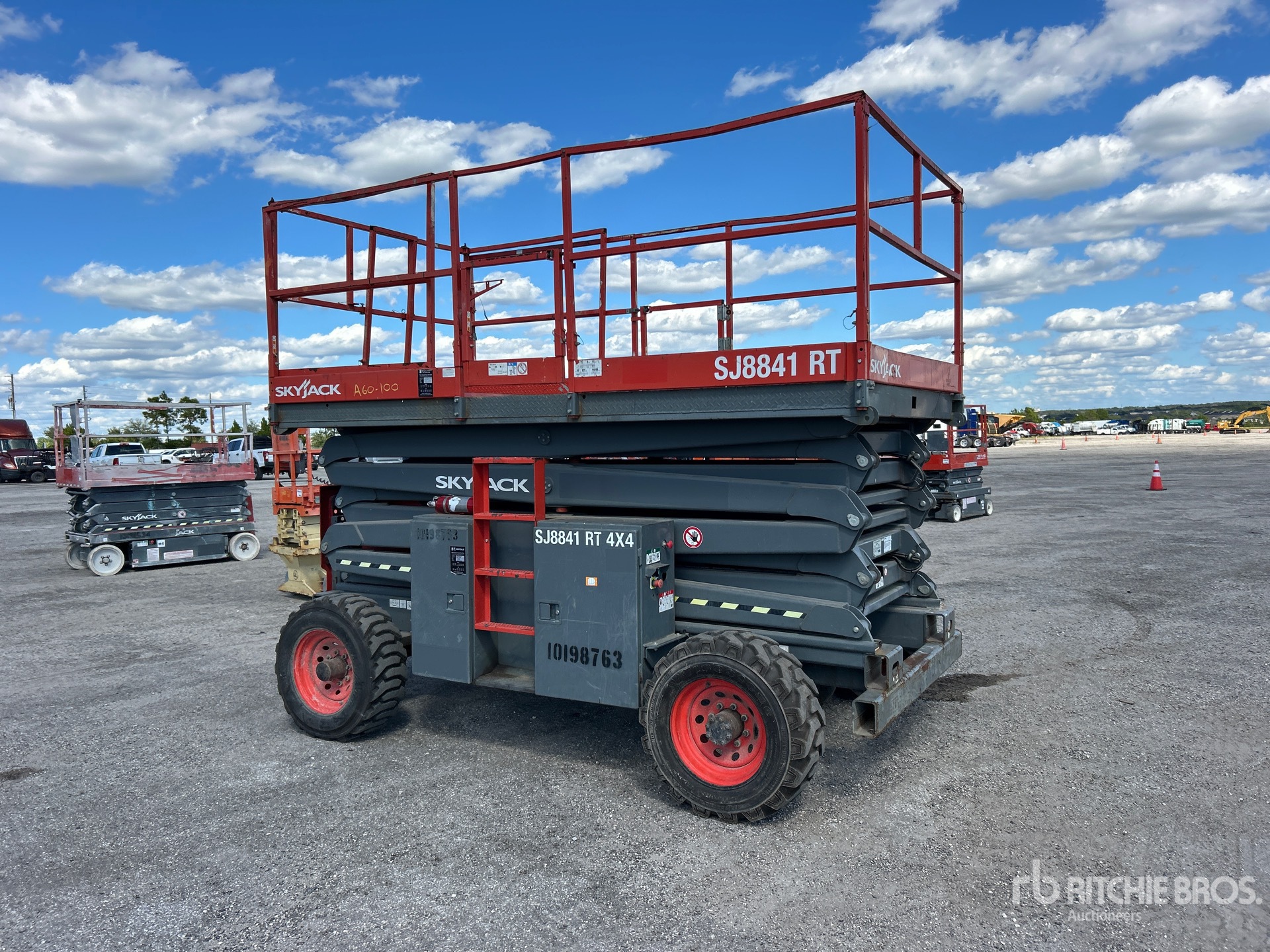 General Appearance with Picture, Left Rear Corner