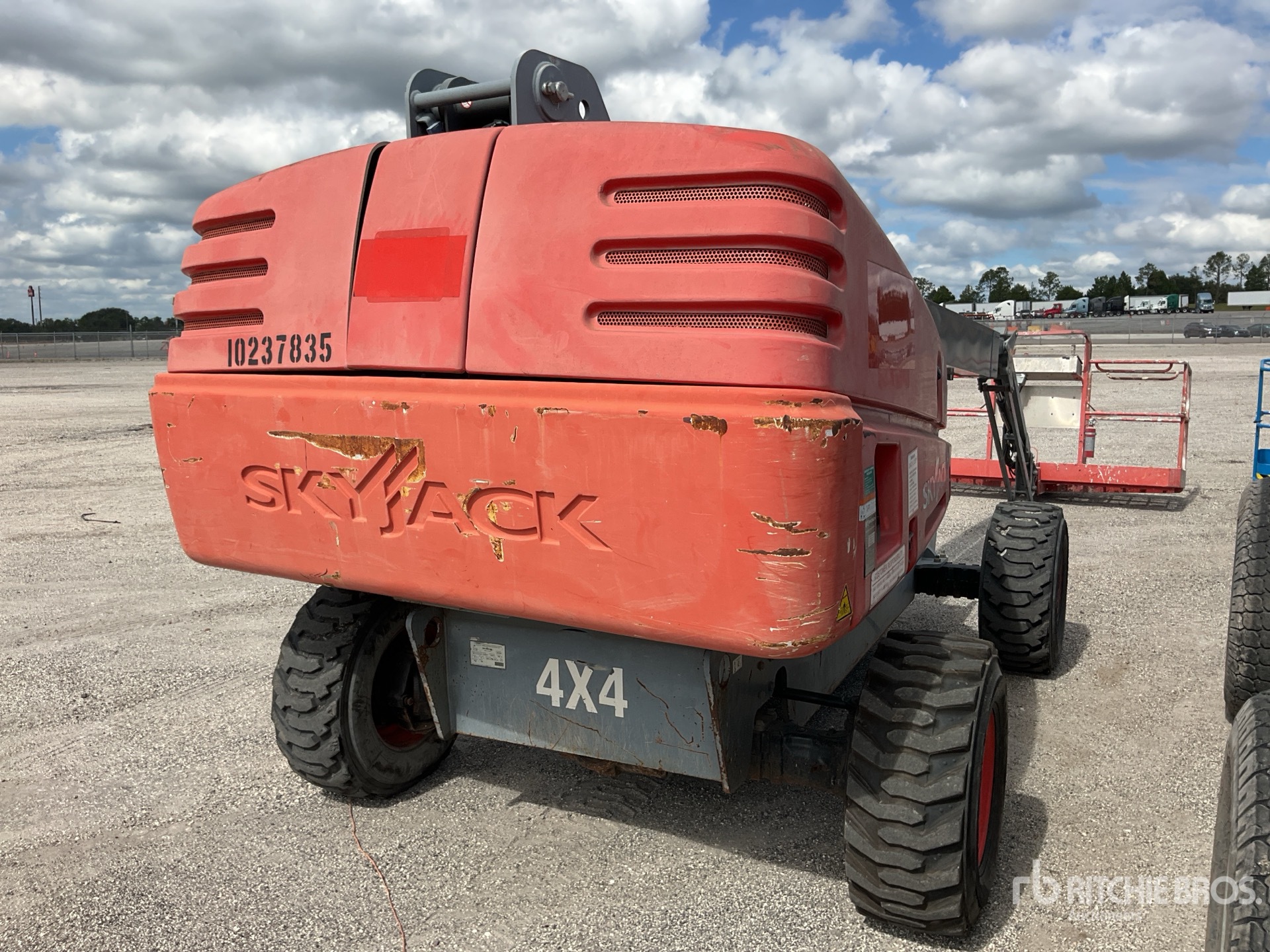 General Appearance with Picture, Right Rear Corner