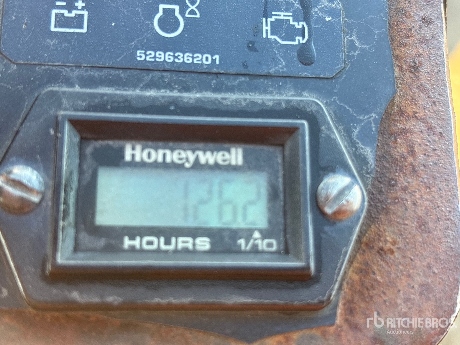 General Appearance with Hour Meter / Odometer