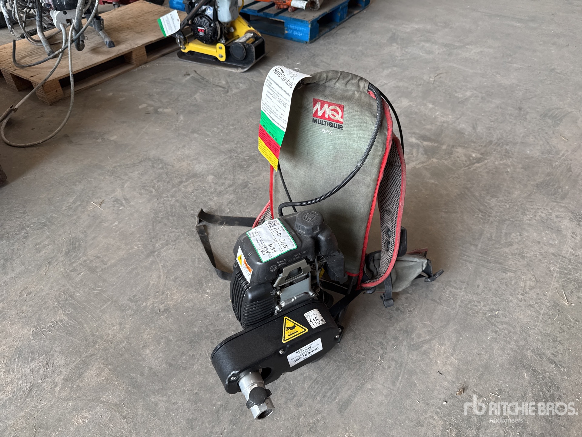 General Appearance with Image, coin avant gauche