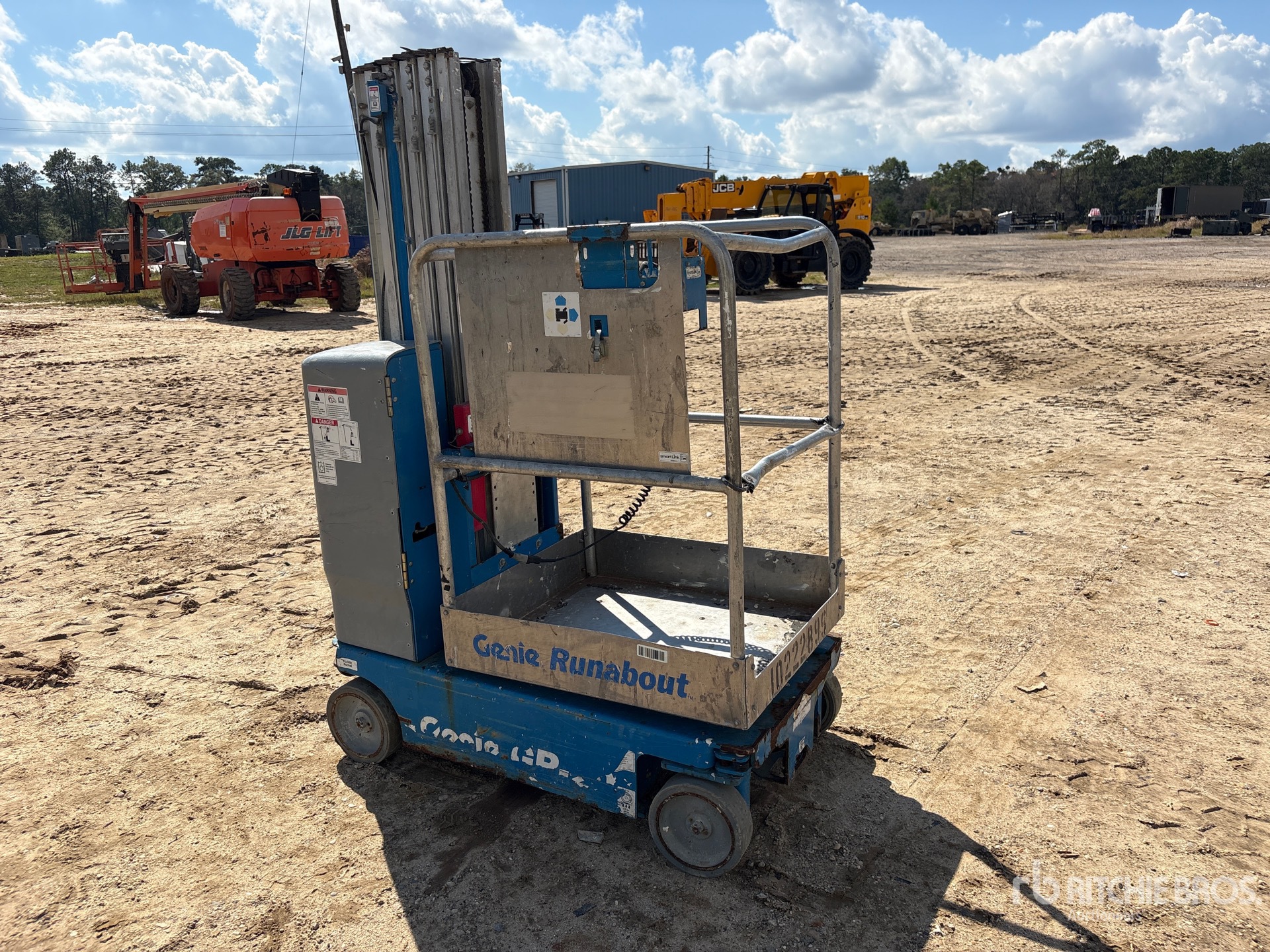 Aspect général with Image, coin avant droit