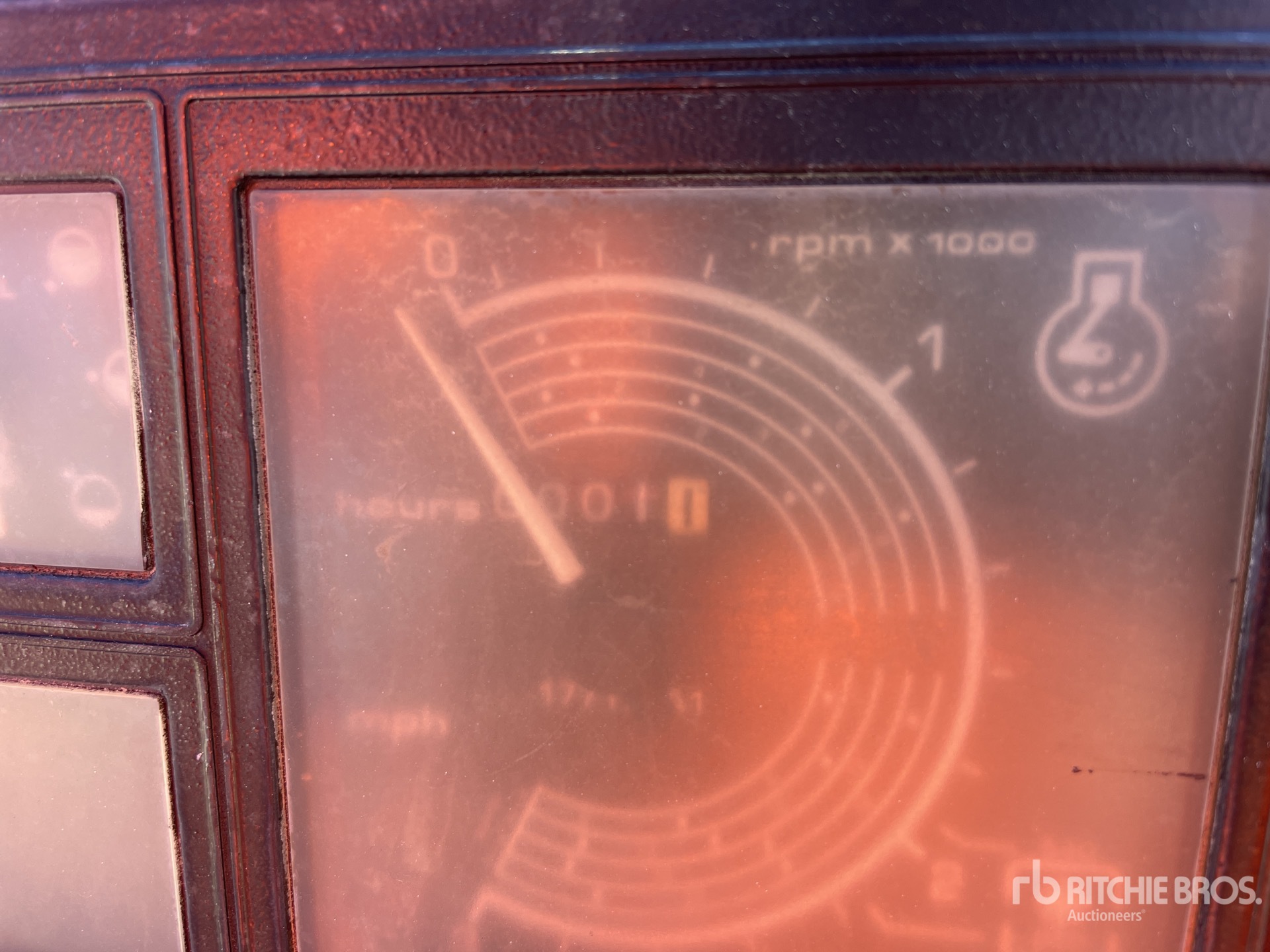 General Appearance with Hour Meter / Odometer