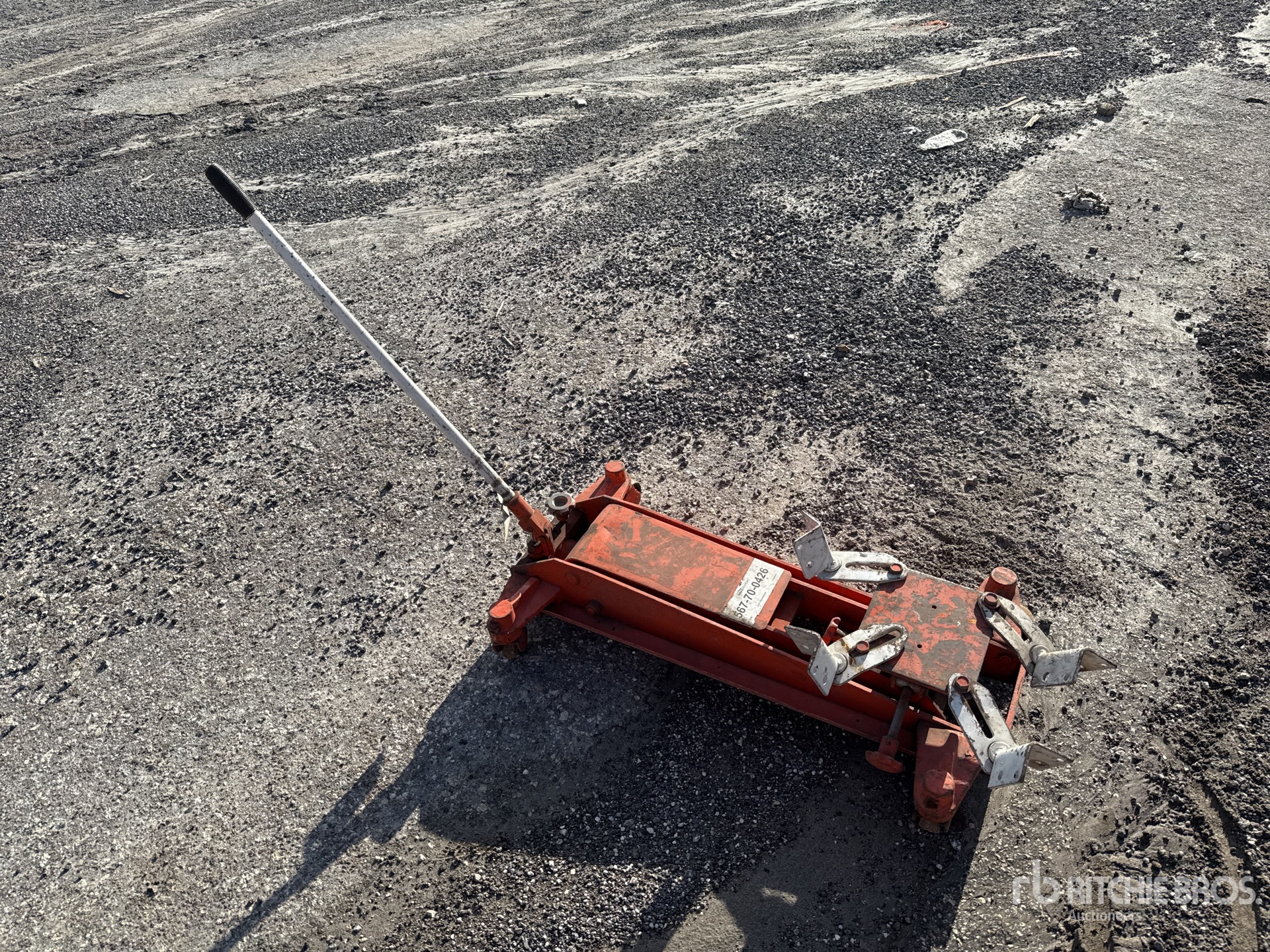 General Appearance with Bild, Ecke vorne rechts