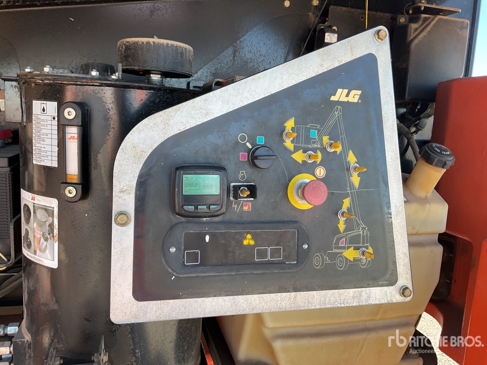 Basic Lower Control Station with
