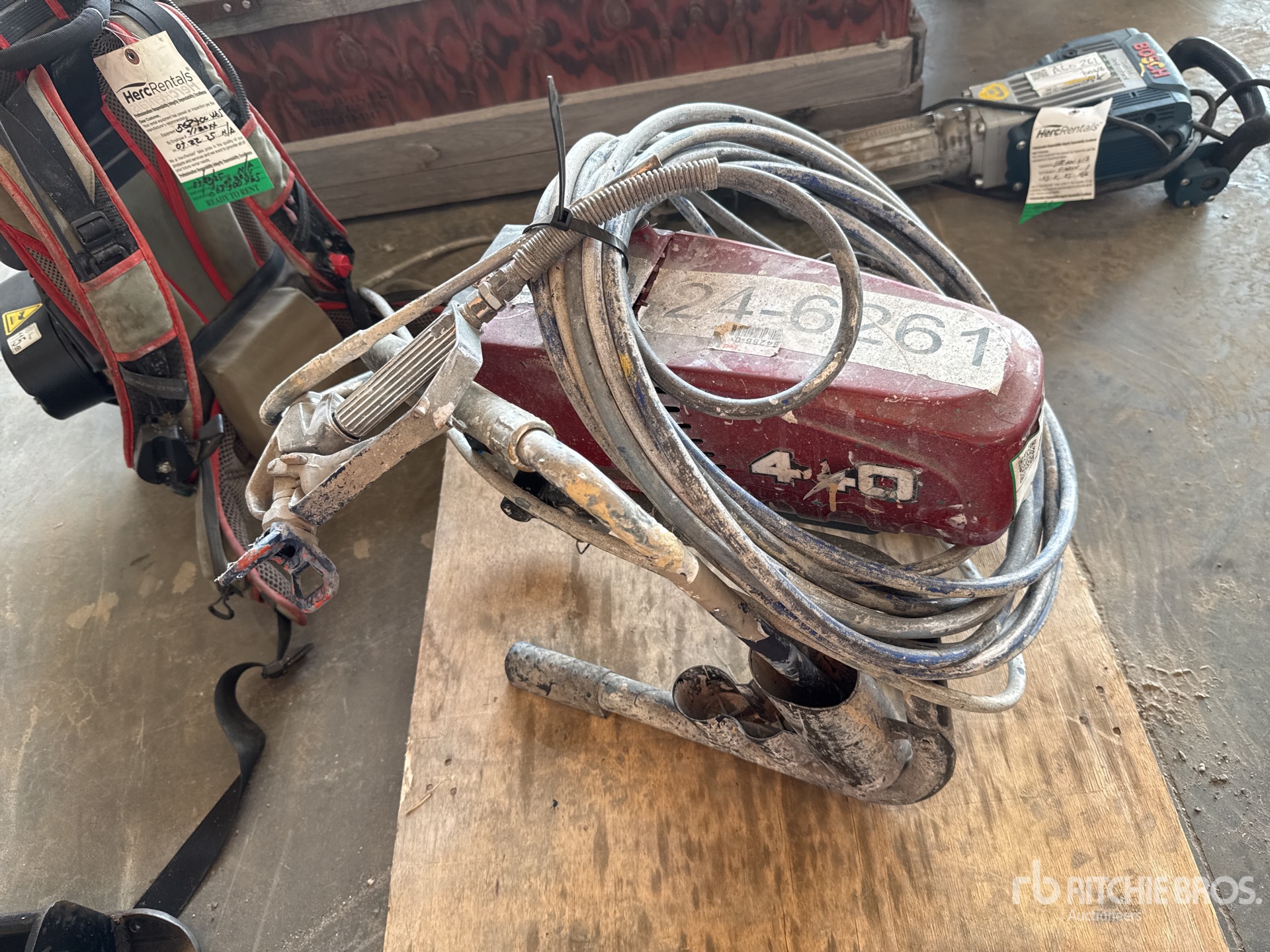 General Appearance with Picture, Right Front Corner