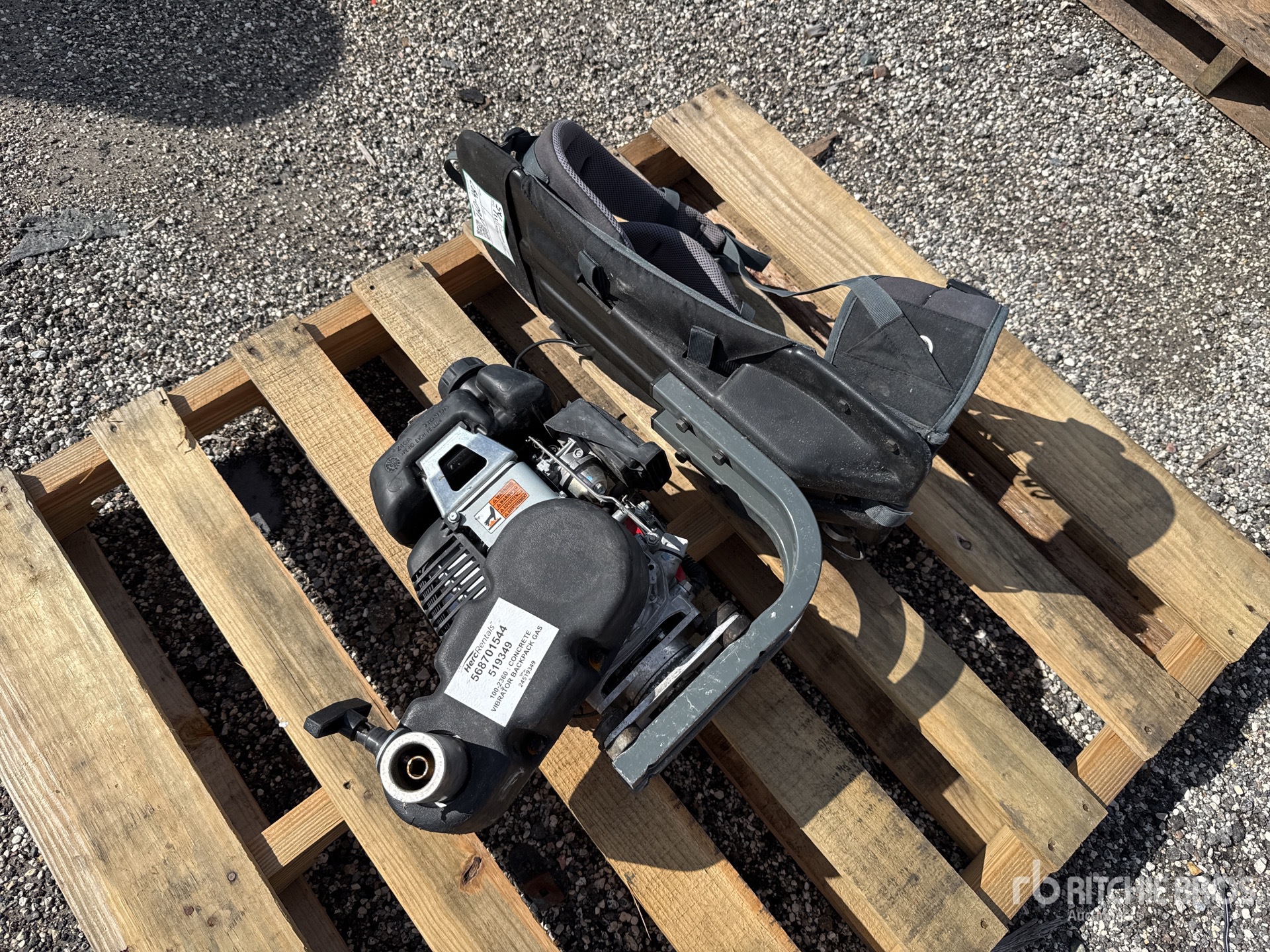 General Appearance with Image, coin avant gauche