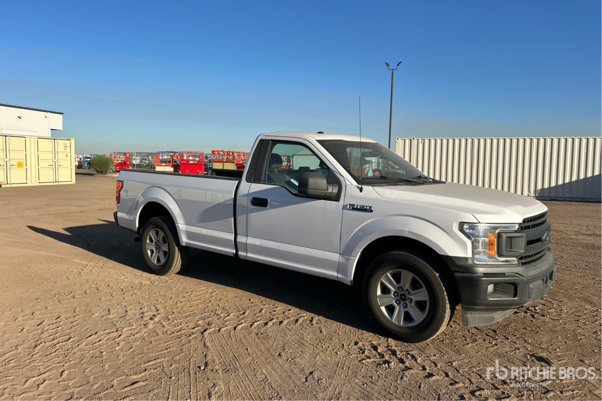 General Appearance with Image, coin avant droit