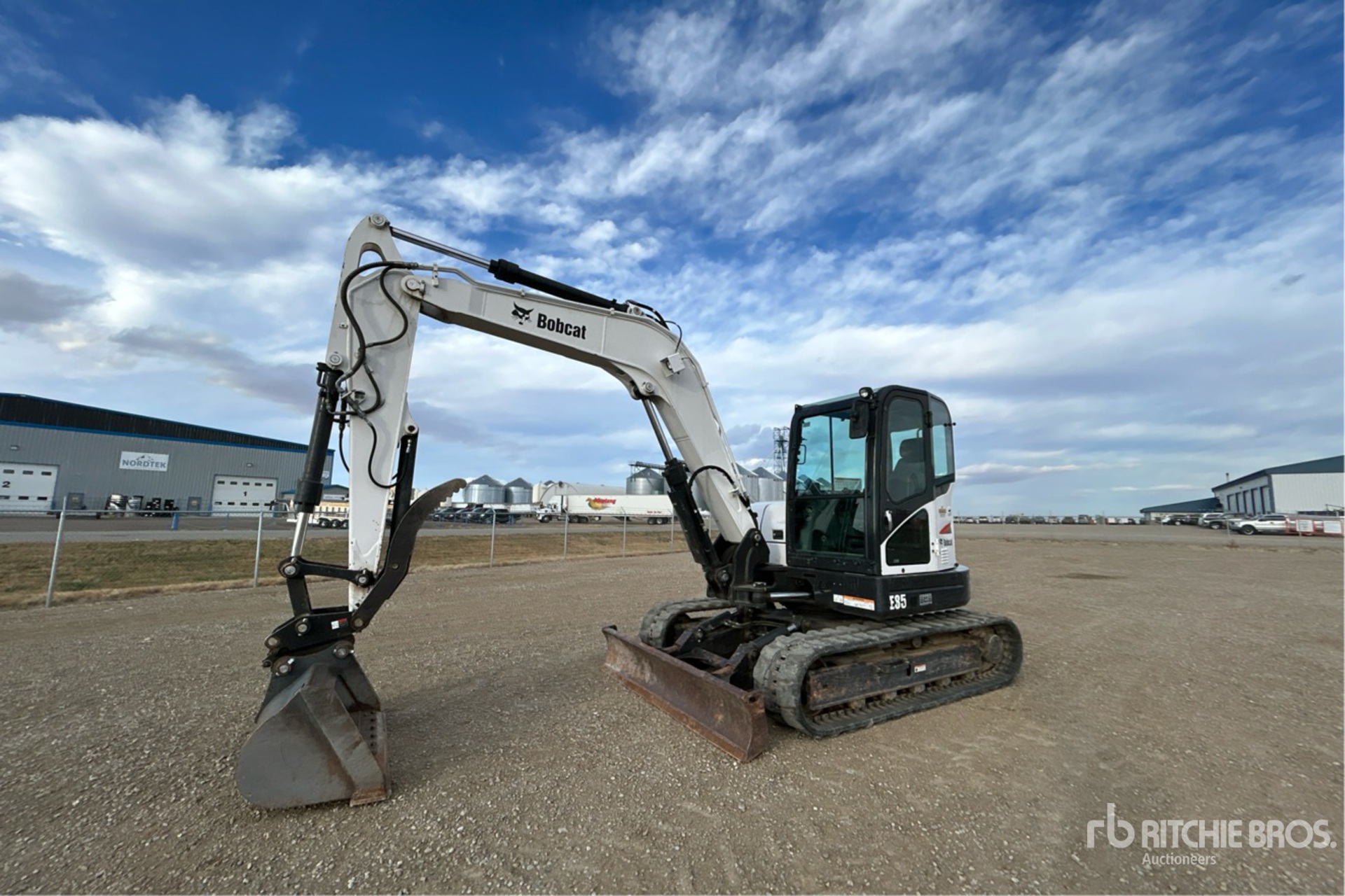 General Appearance with Picture, Left Front Corner