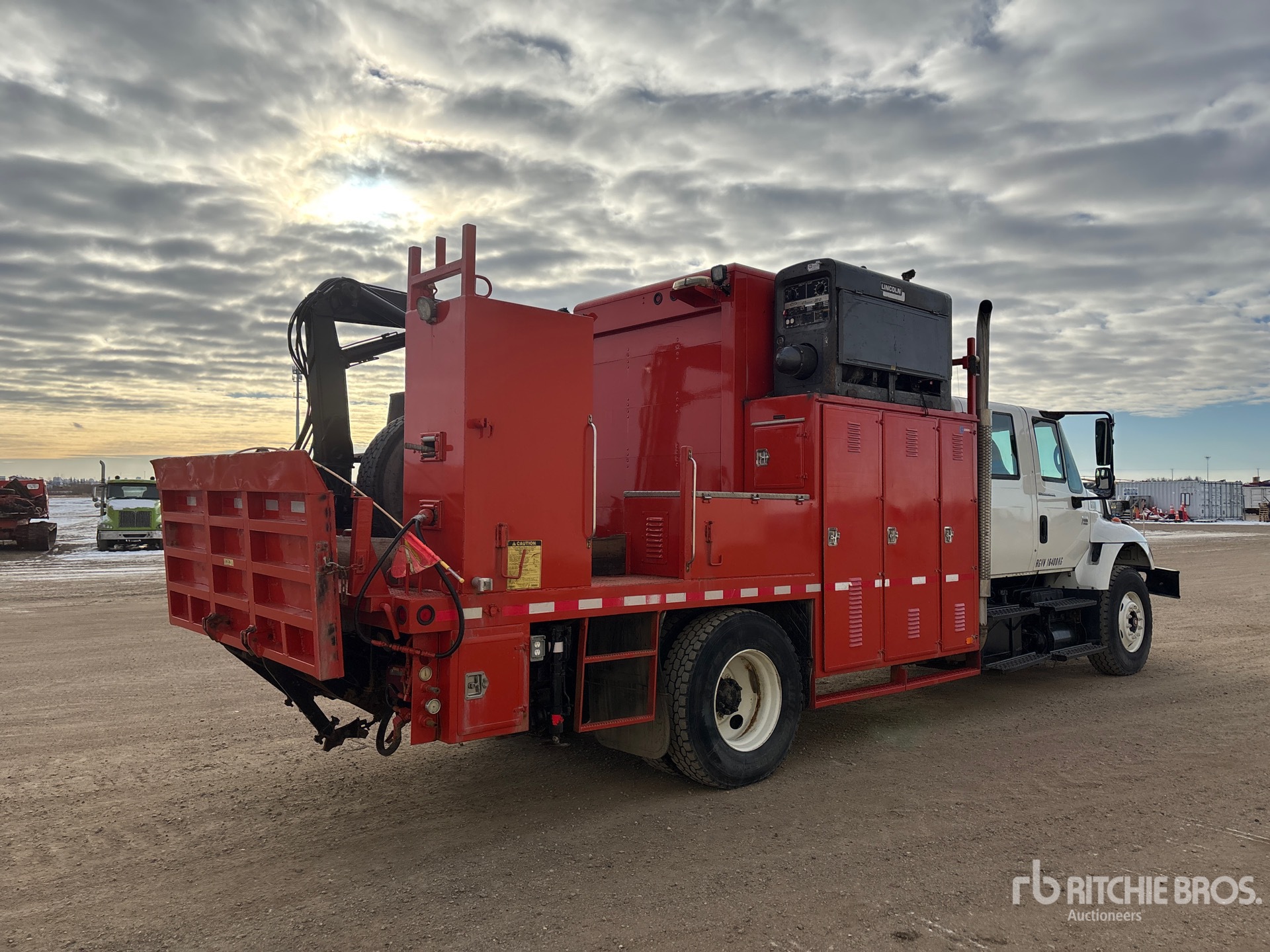 General Appearance with Picture, Right Rear Corner