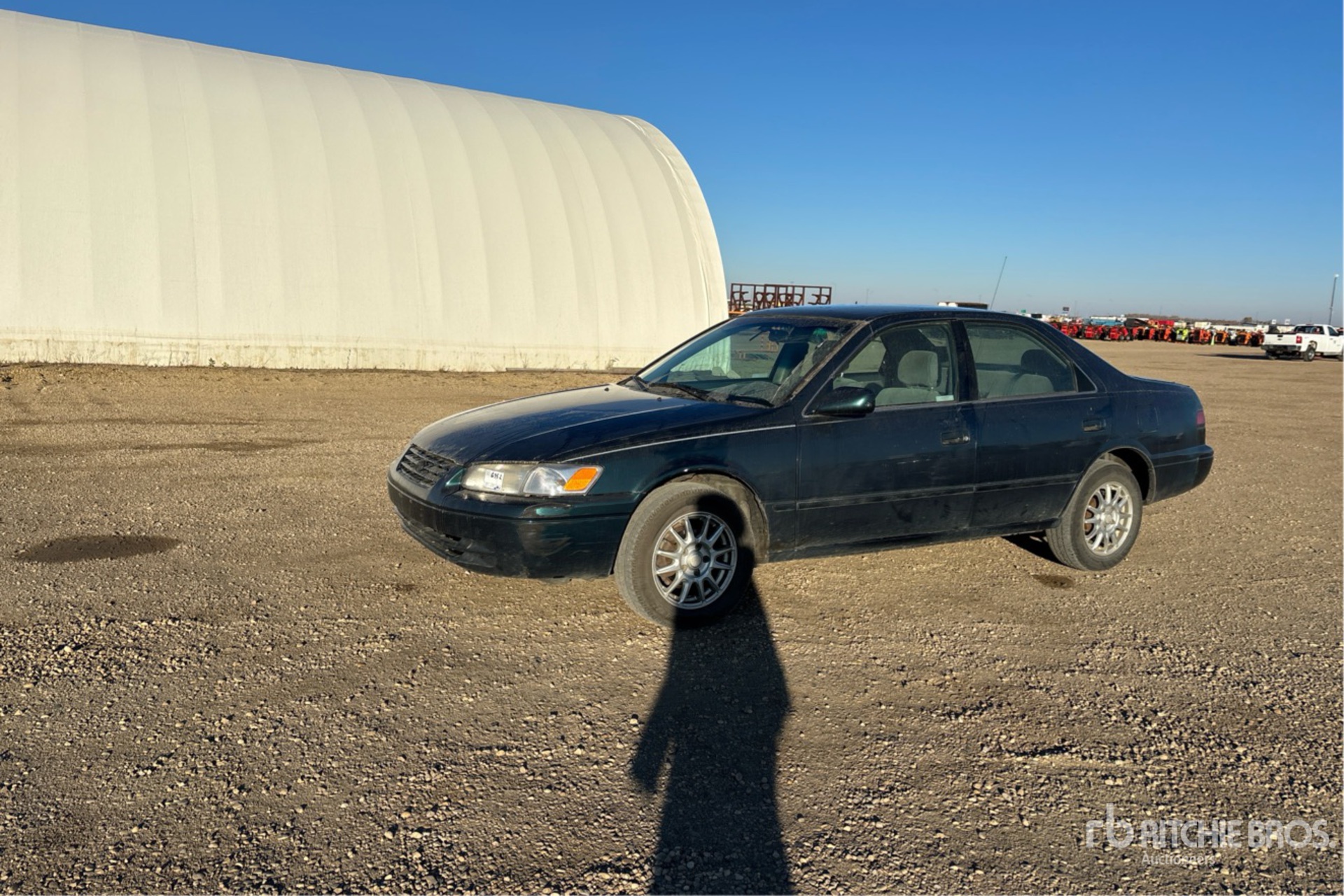 General Appearance with Picture, Left Front Corner