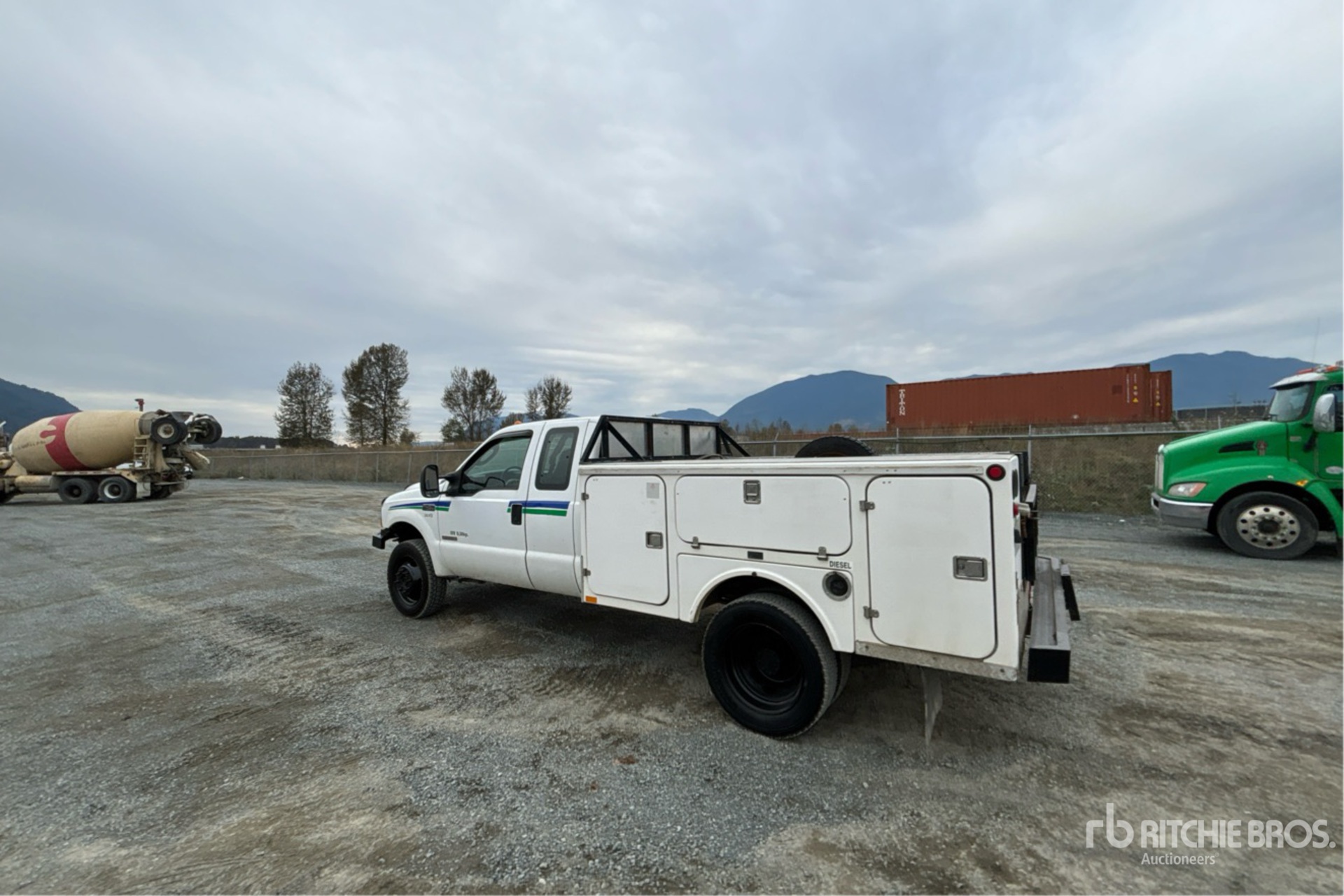 General Appearance with Picture, Left Rear Corner