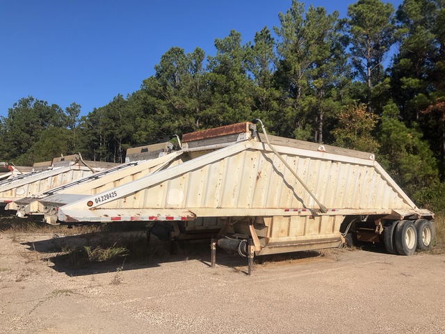 2013 CTS BDT-40 T/A Belly Dump Trailer 2013 CTS BDT-40 T/A Belly Dump Trailer