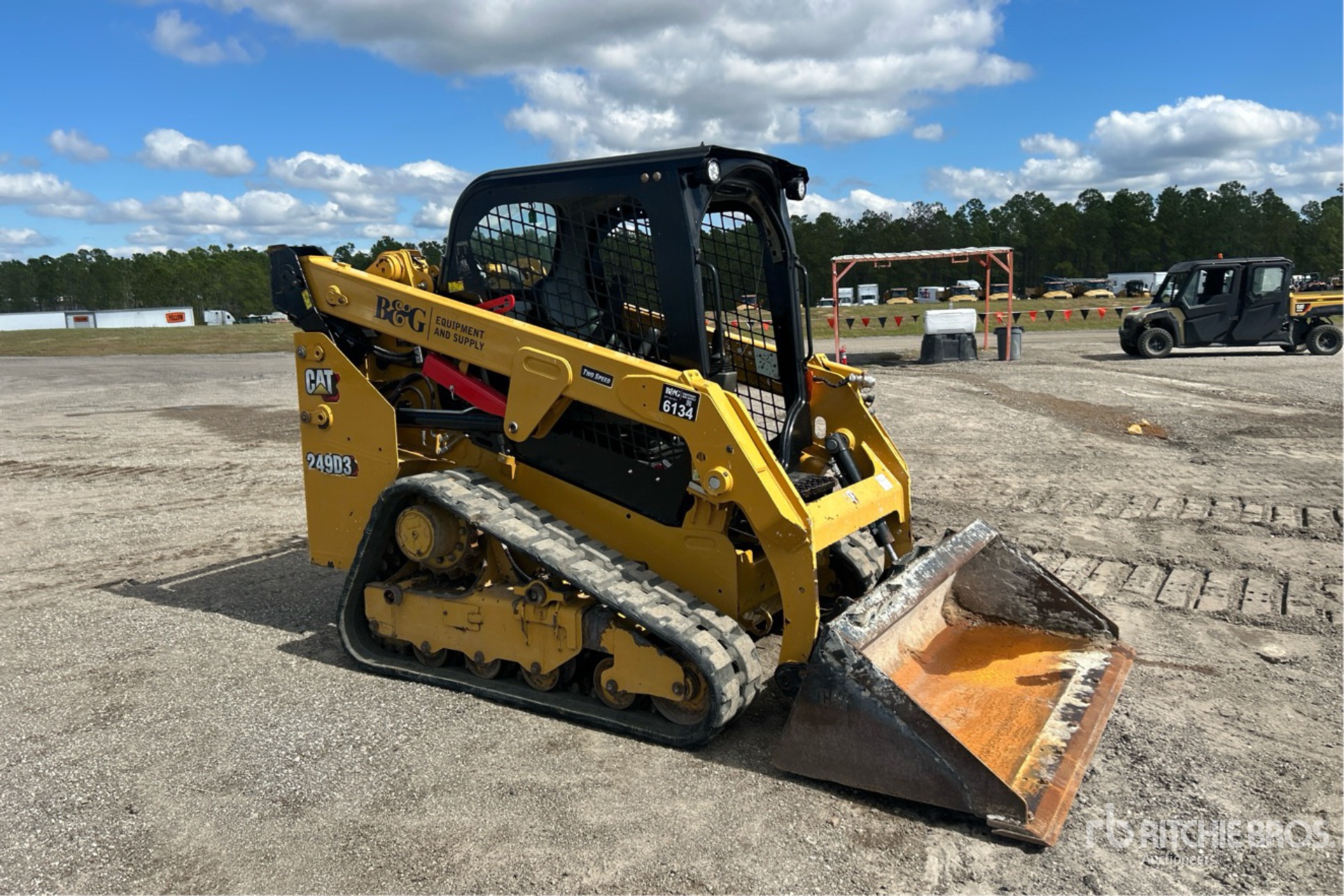 General Appearance with Picture, Right Front Corner