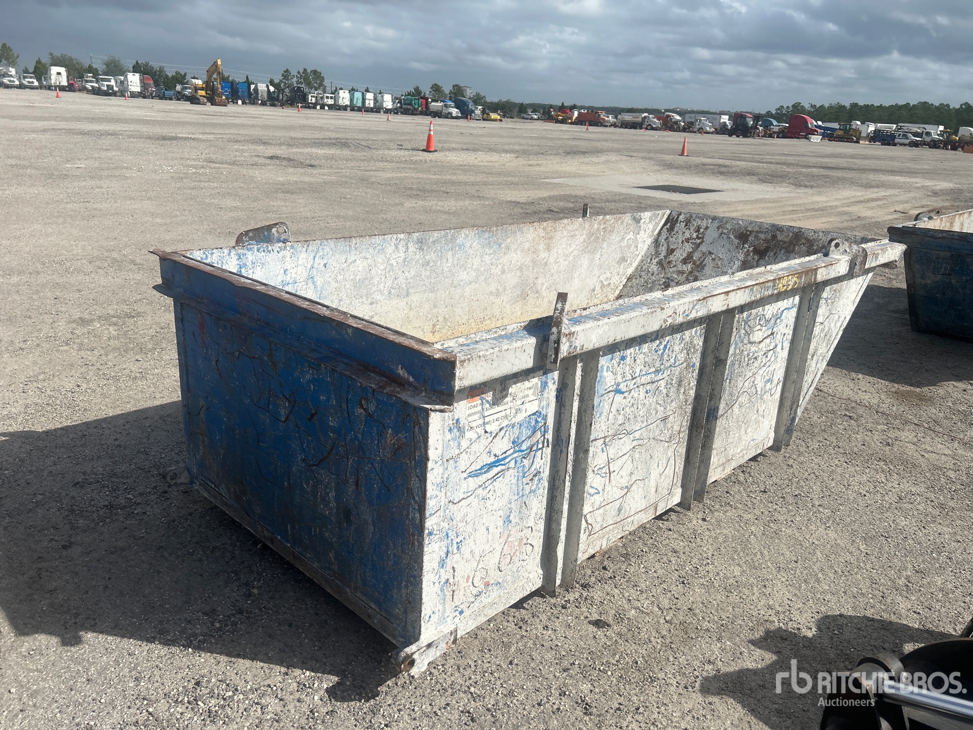 General Appearance with Image, coin arrière droit