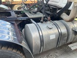 4 Underbody - Truck with Tanque hidráulico