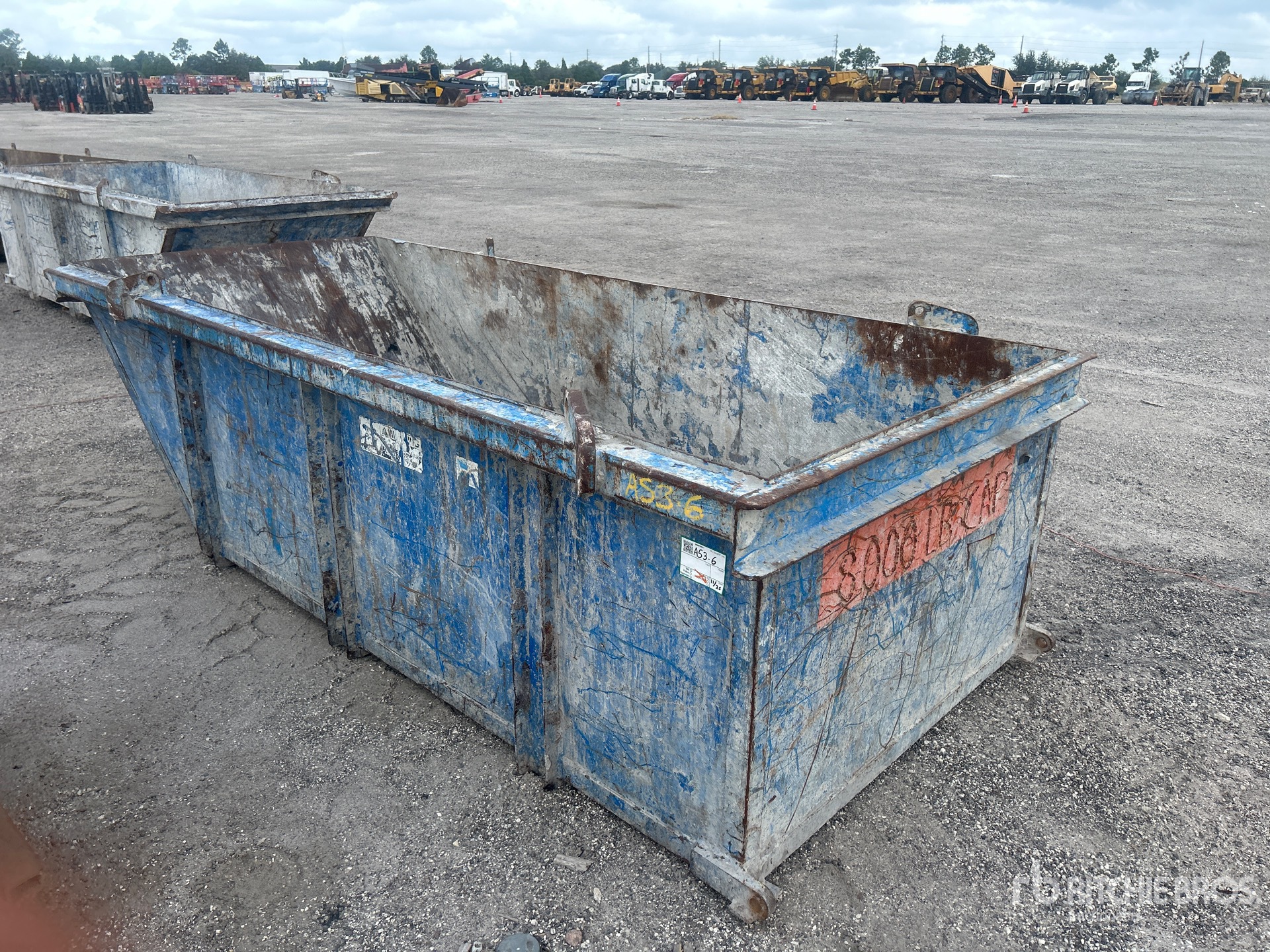 General Appearance with Image, coin avant droit