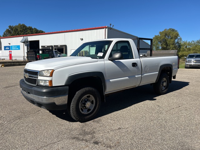 2006 Chevrolet Silverado 2500HD 4x2 Pickup 2006 Chevrolet Silverado 2500HD 4x2 Pickup