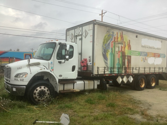 2014 Freightliner M2 106 6x4 Cylinder Pallet Curtain Side Truck 2014 Freightliner M2 106 6x4 Cylinder Pallet Curtain Side Truck